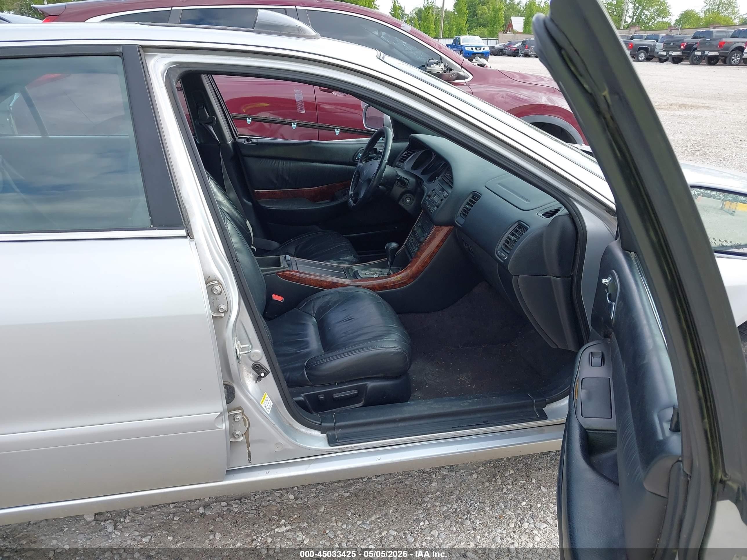 2000 Acura Tl 3.2 Silver vin: 19UUA5665YA033834