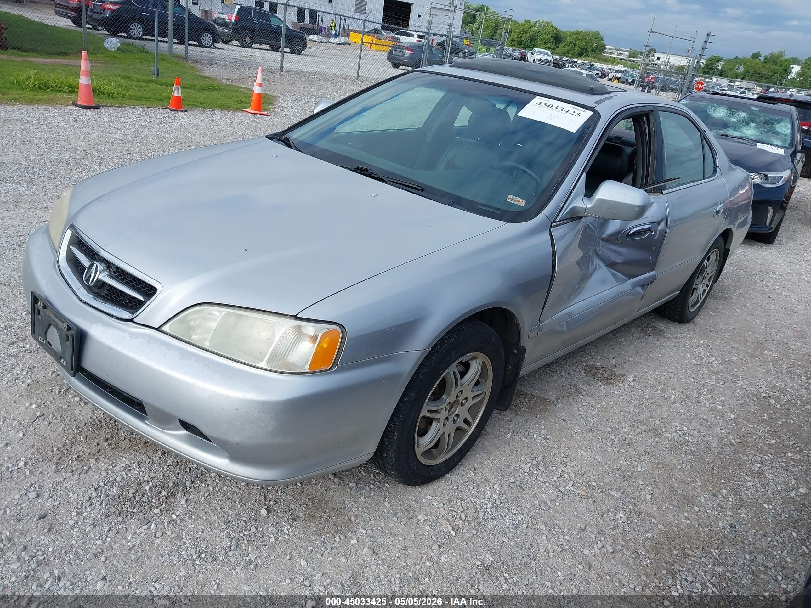 2000 Acura Tl 3.2 Silver vin: 19UUA5665YA033834