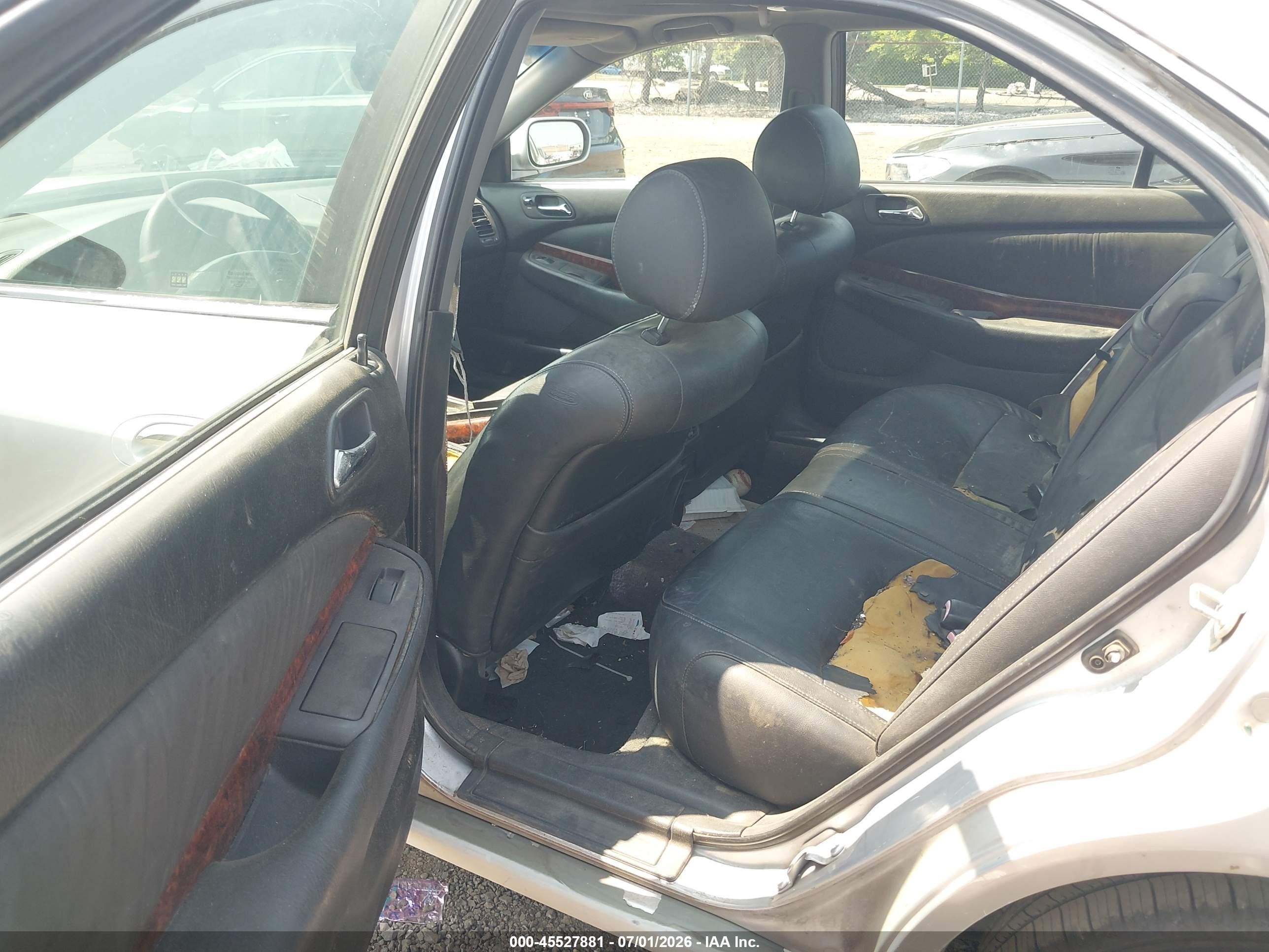 2000 Acura Tl 3.2 Silver vin: 19UUA5666YA056345