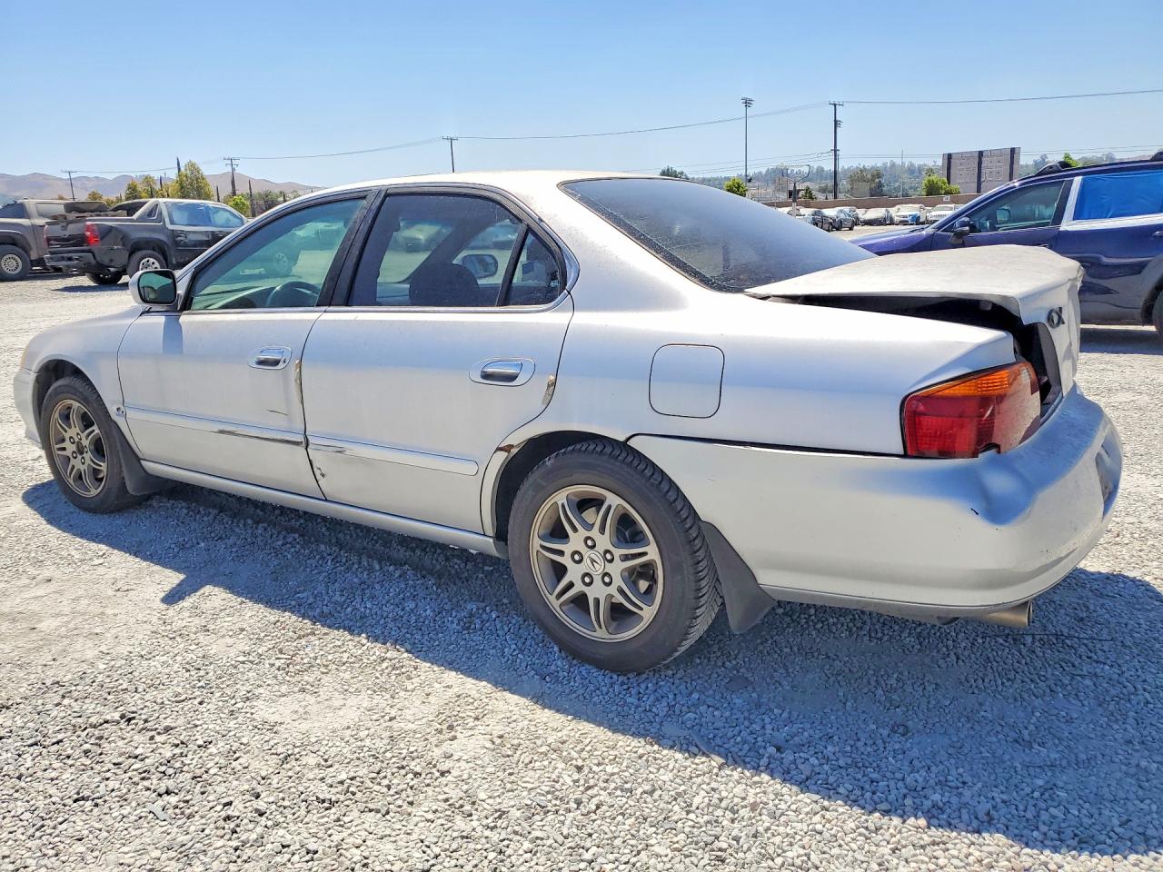 2000 Acura 3.2tl Серебряный vin: 19UUA5667YA022365