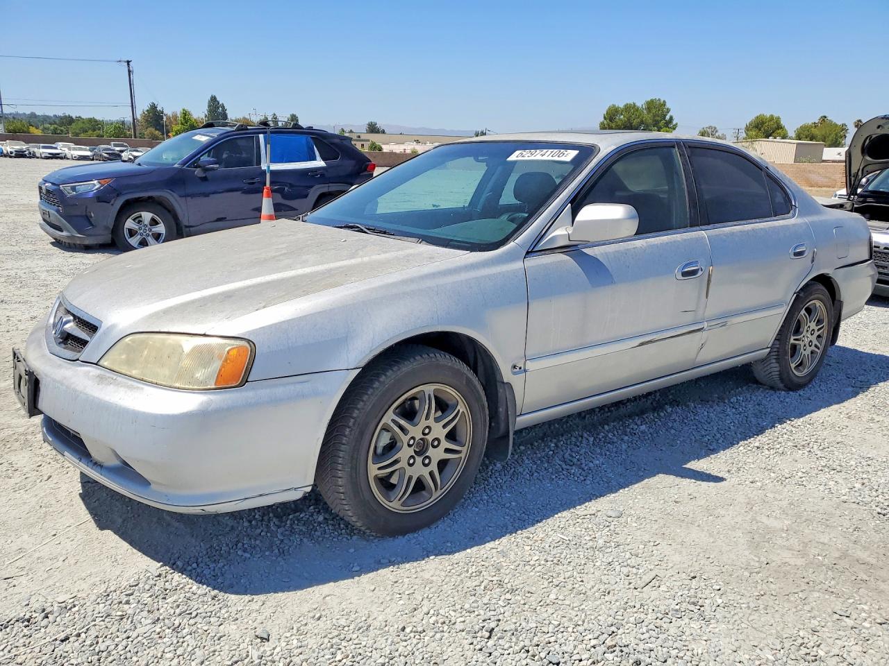 2000 Acura 3.2tl Silver vin: 19UUA5667YA022365