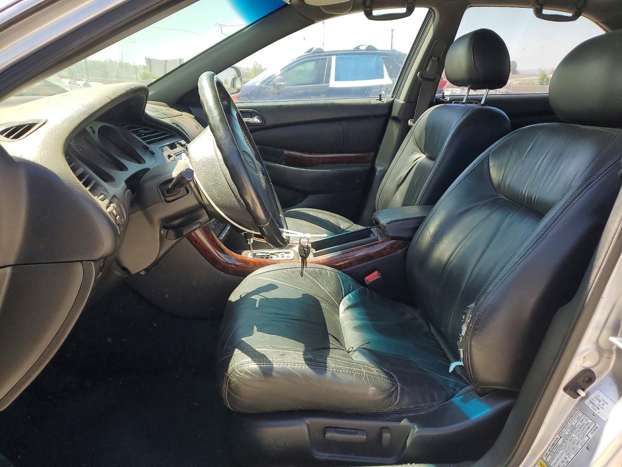 2000 Acura 3.2tl Серебряный vin: 19UUA5667YA022365