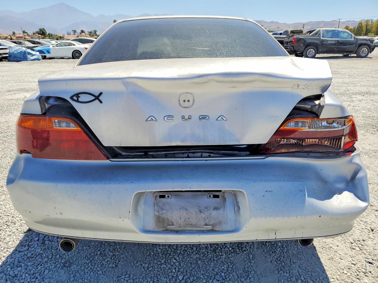 2000 Acura 3.2tl Серебряный vin: 19UUA5667YA022365