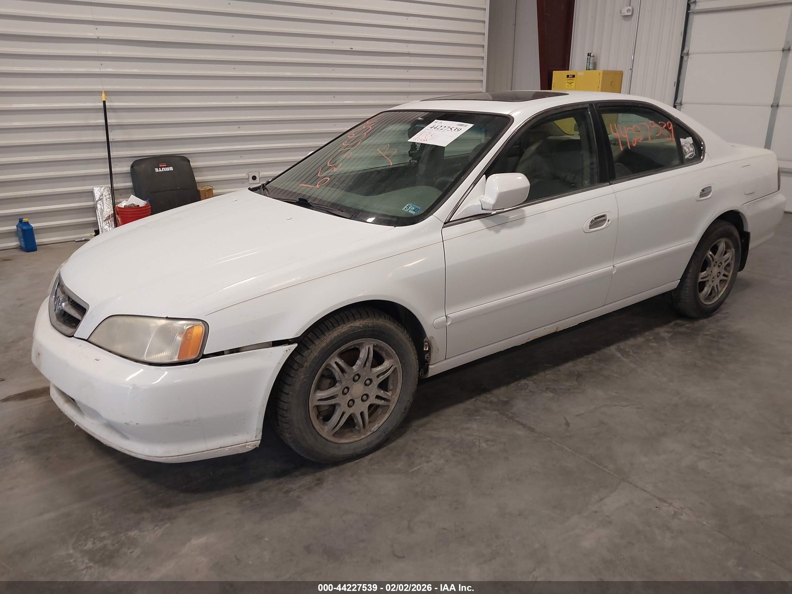 2001 Acura Tl 3.2 White vin: 19UUA56681A020677