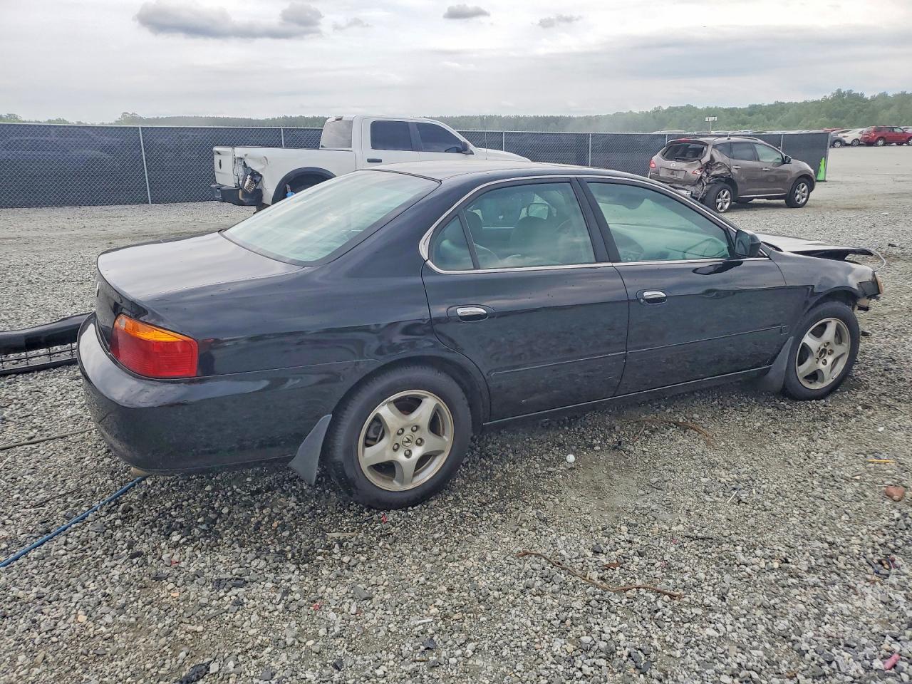 2000 Acura 3.2tl Black vin: 19UUA5669YA050071