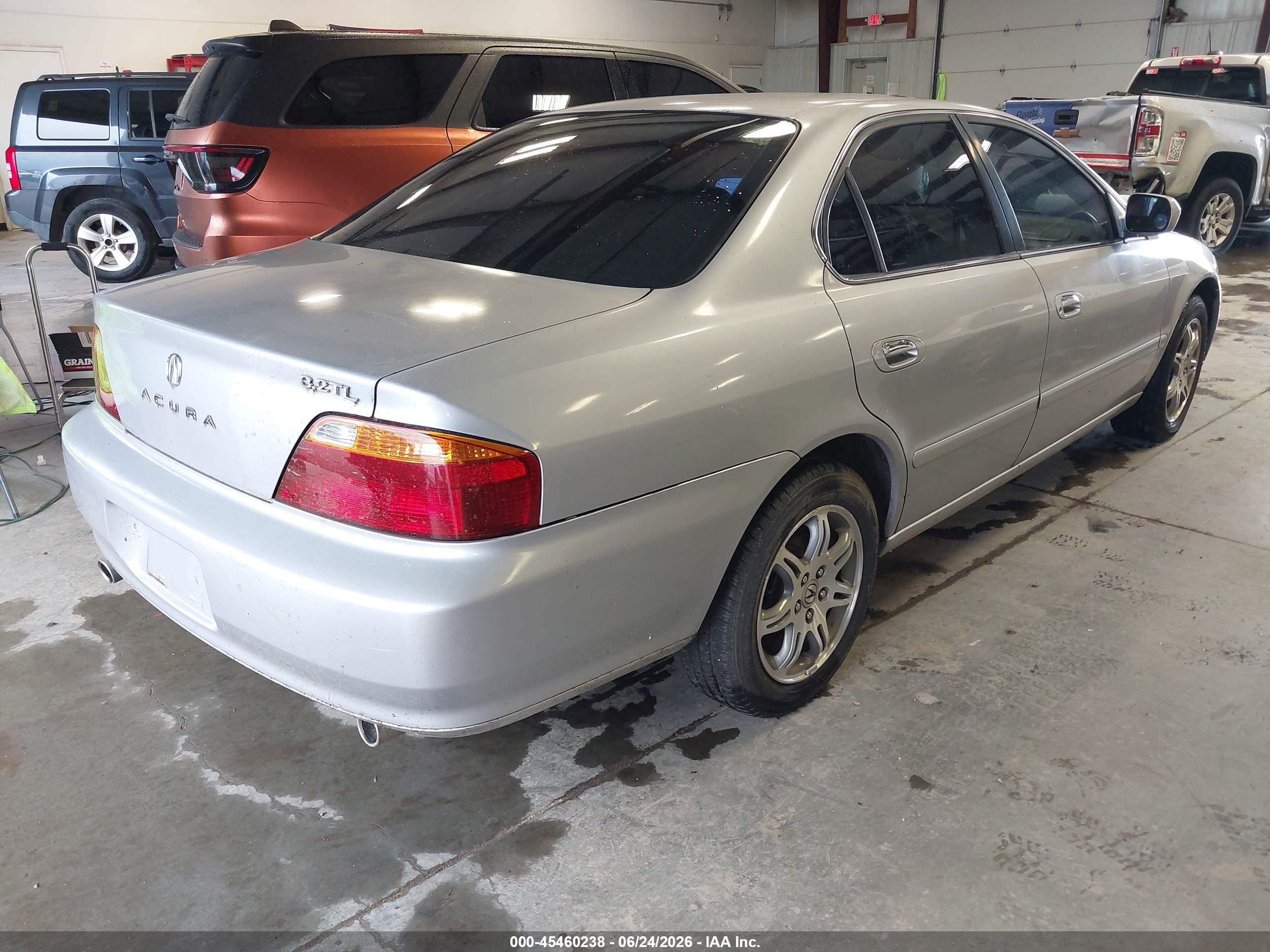 2000 Acura Tl 3.2 Silver vin: 19UUA5669YA062169