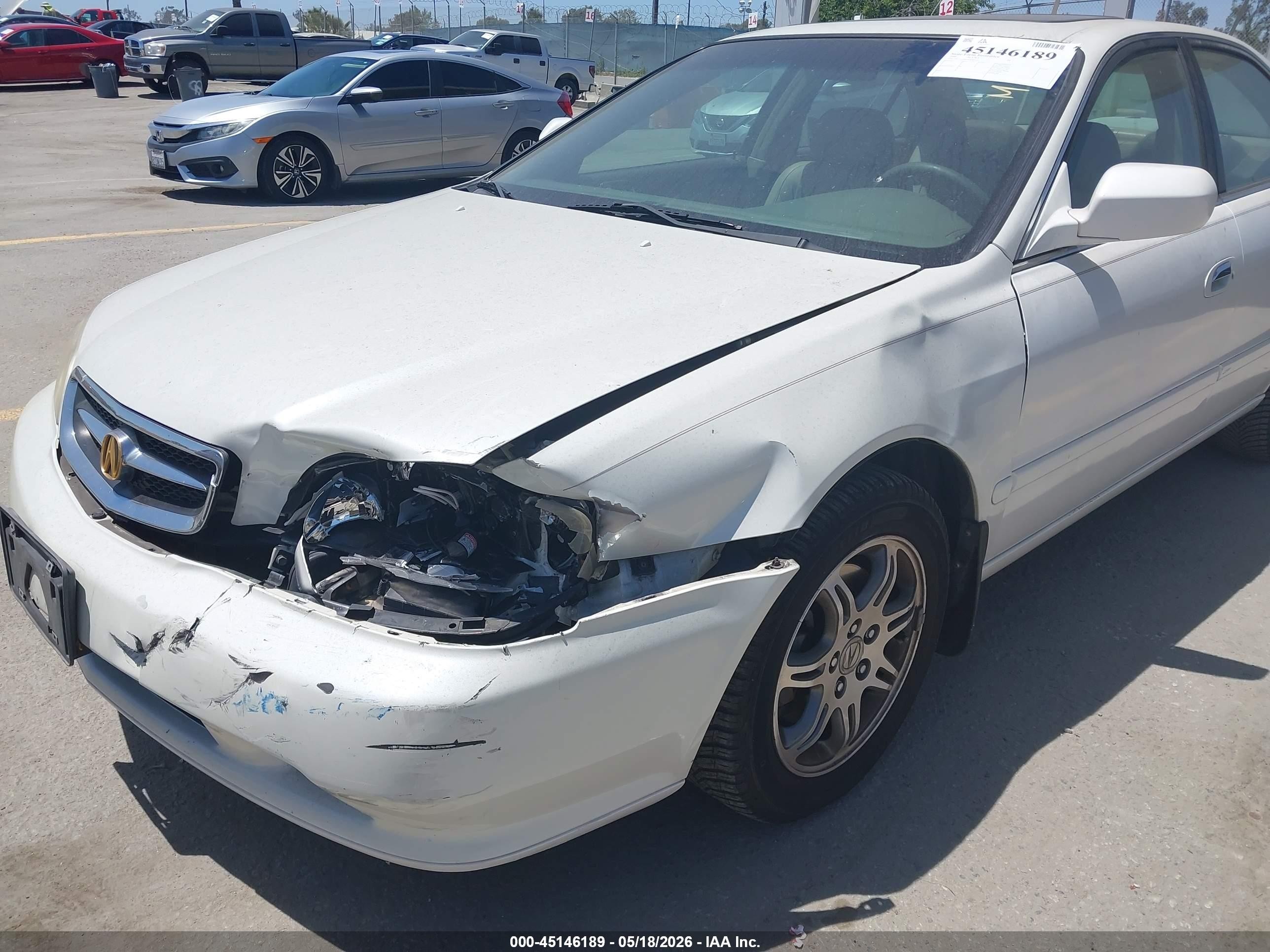 2000 Acura Tl 3.2 White vin: 19UUA5669YA064536