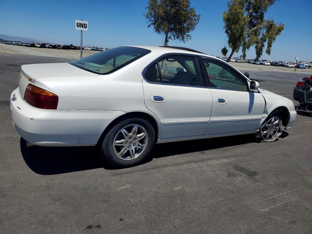 2000 Acura 3.2tl White vin: 19UUA566XYA025146