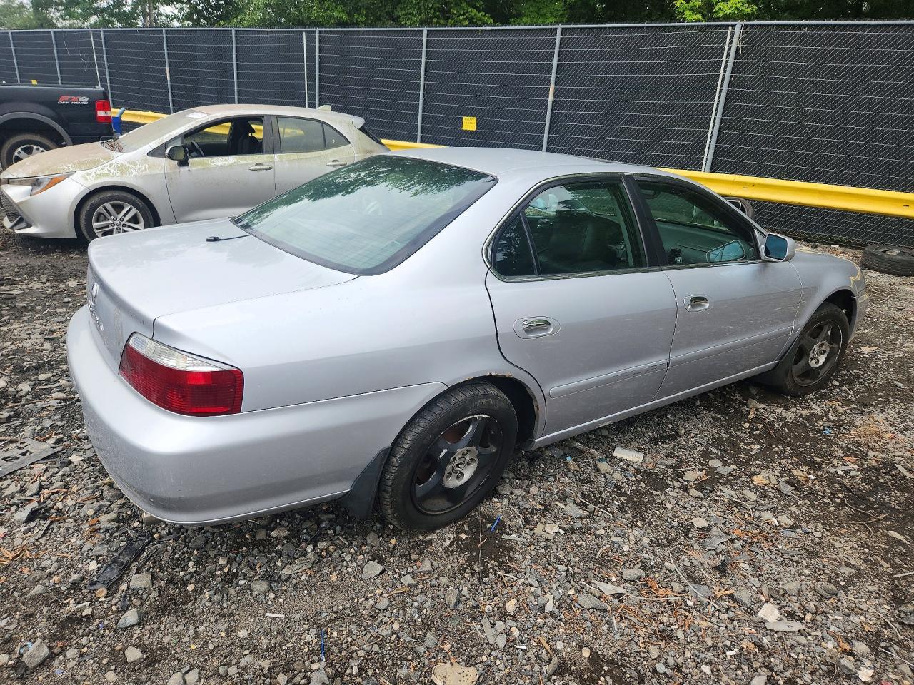 2002 Acura 3.2tl Silver vin: 19UUA56732A040670