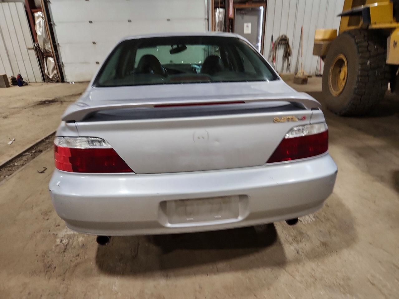 2002 Acura 3.2tl Type-s Silver vin: 19UUA56802A057323