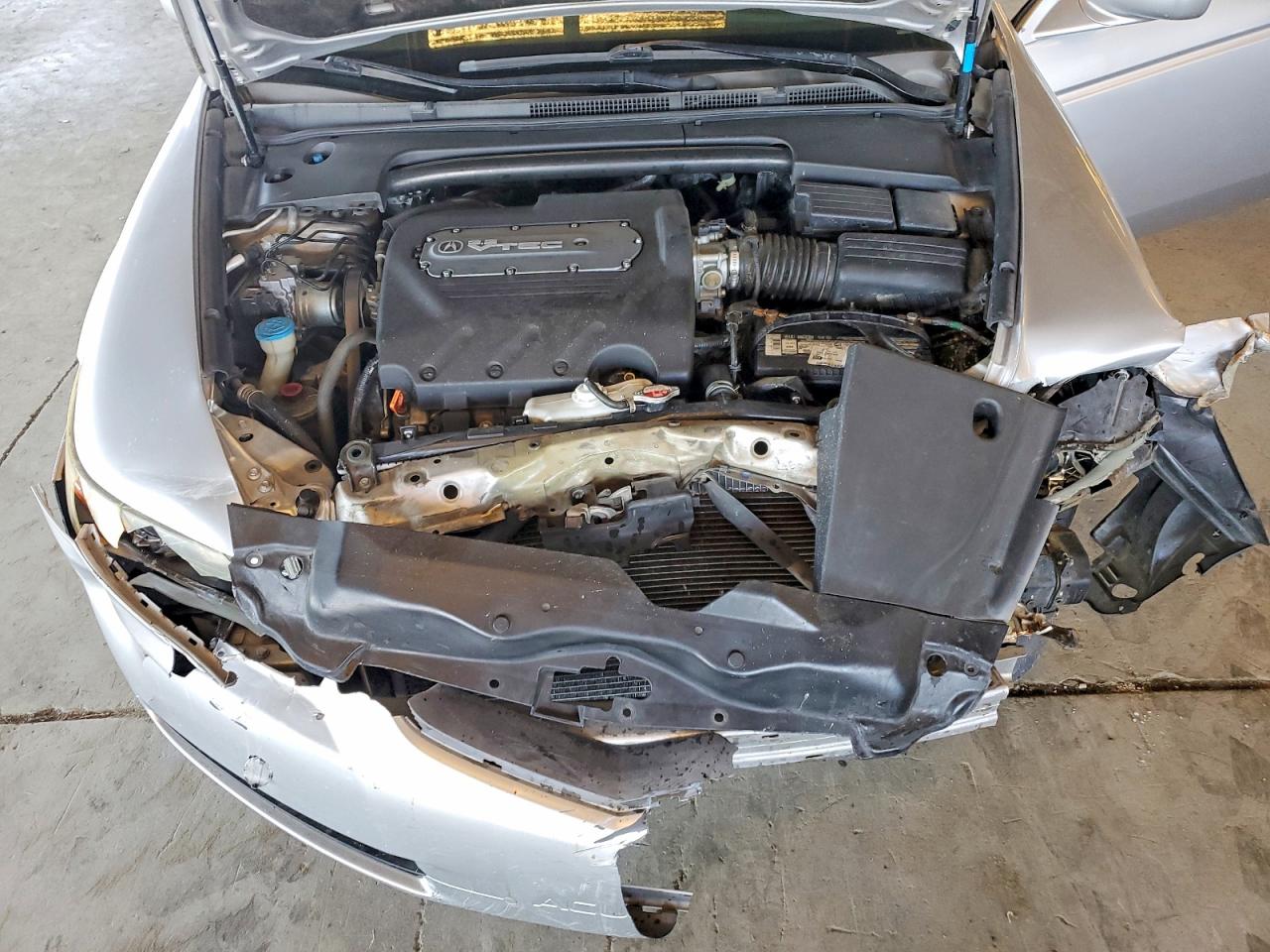 2006 Acura 3.2tl Silver vin: 19UUA65626A058646