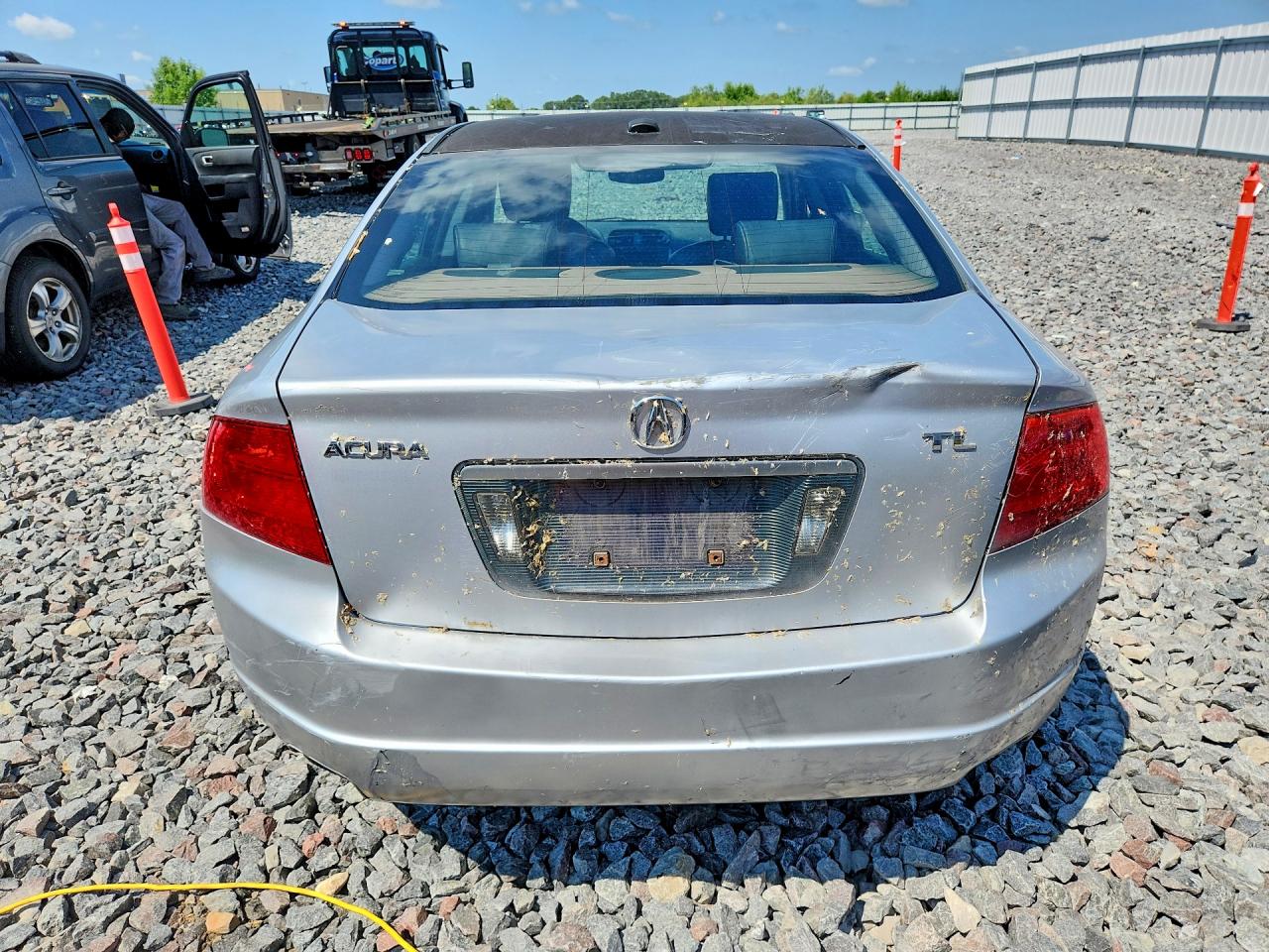 2004 Acura Tl Silver vin: 19UUA66204A055026