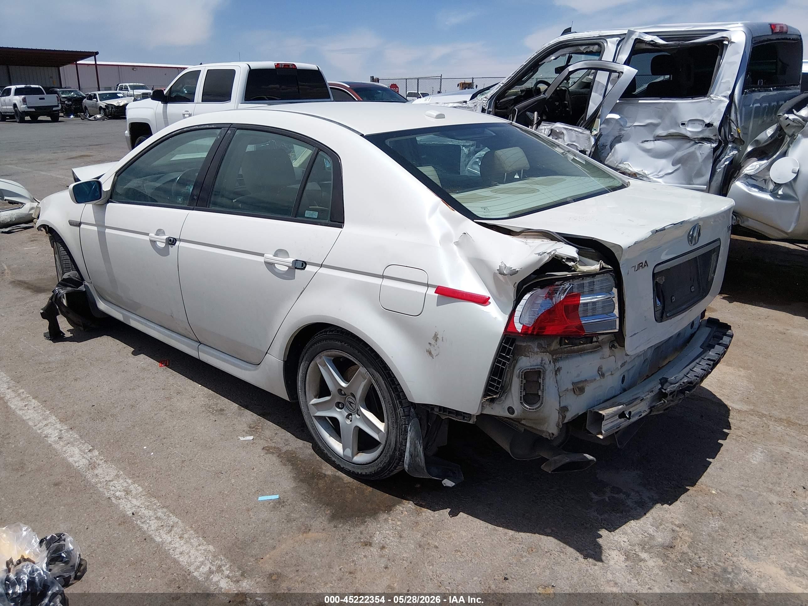 2005 Acura Tl   White vin: 19UUA66205A040379