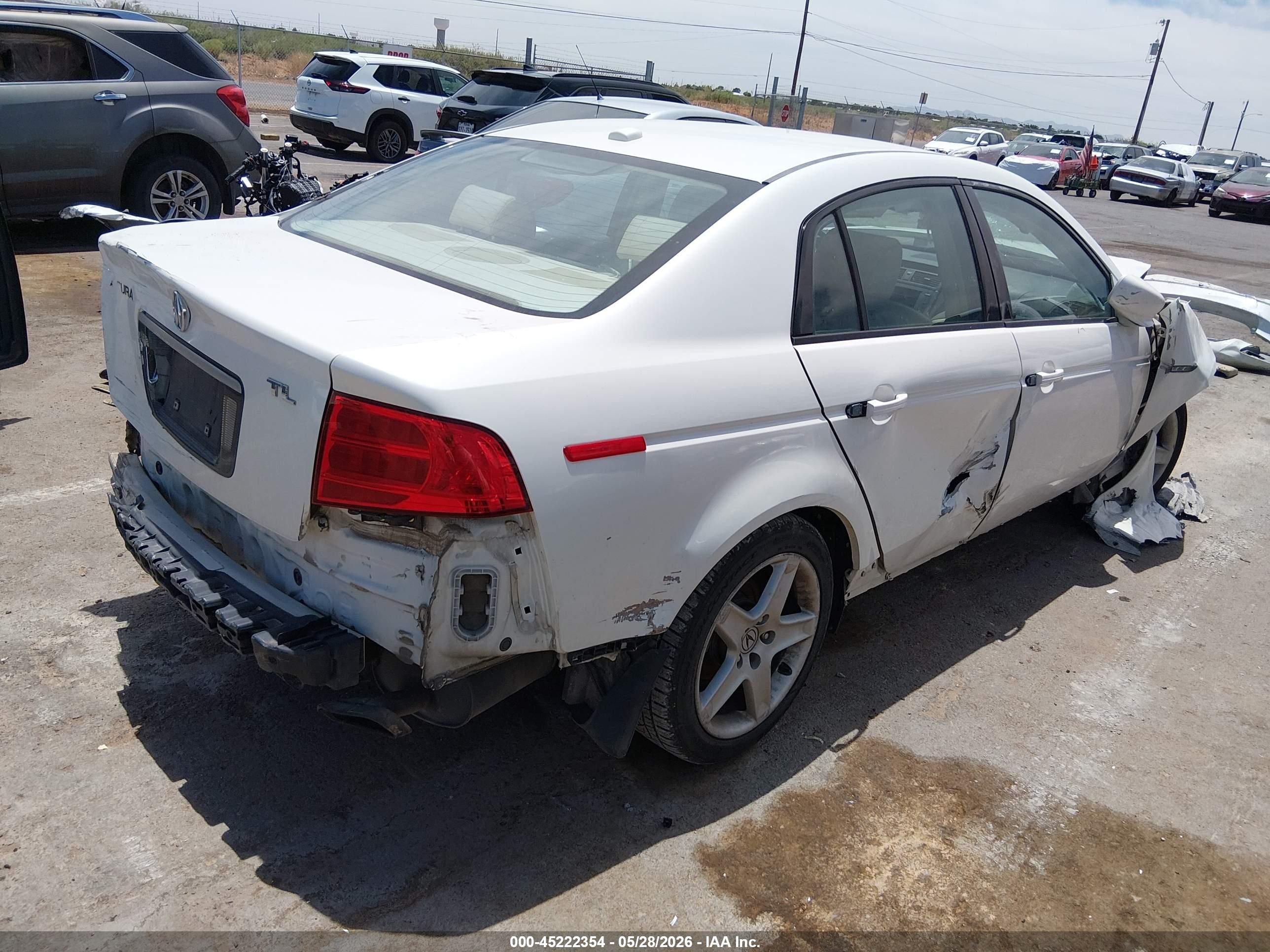 2005 Acura Tl   White vin: 19UUA66205A040379