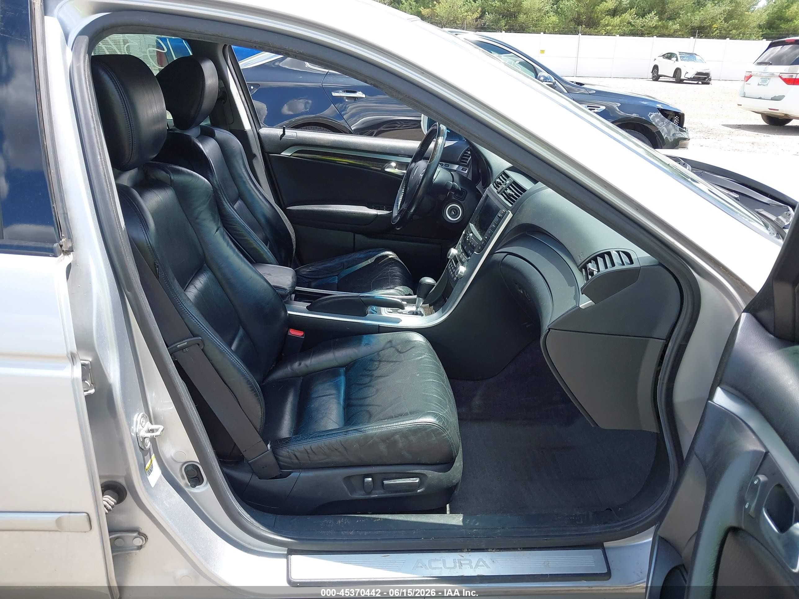 2008 Acura Tl 3.2 Silver vin: 19UUA66208A034375