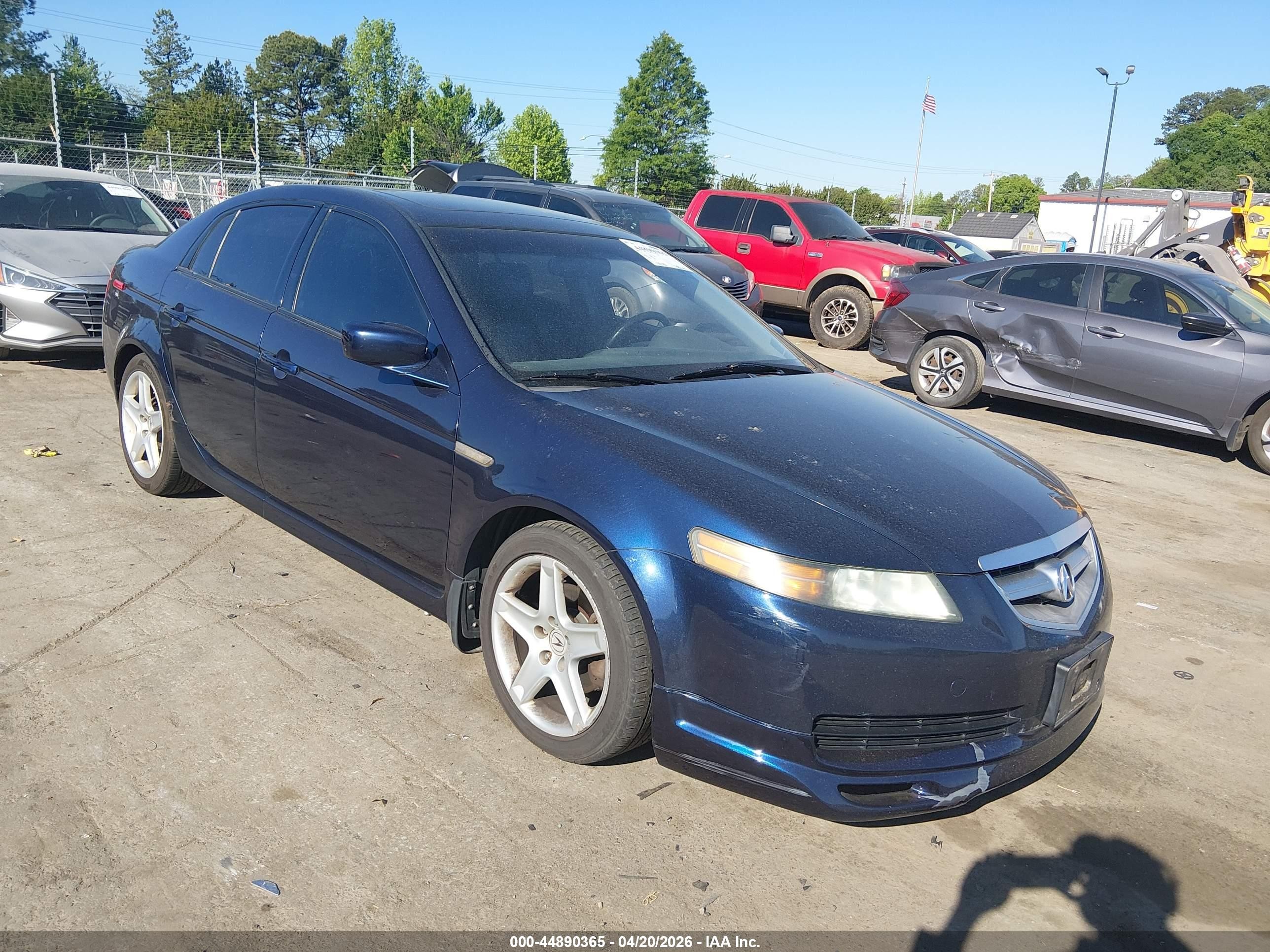 19UUA66215A803199