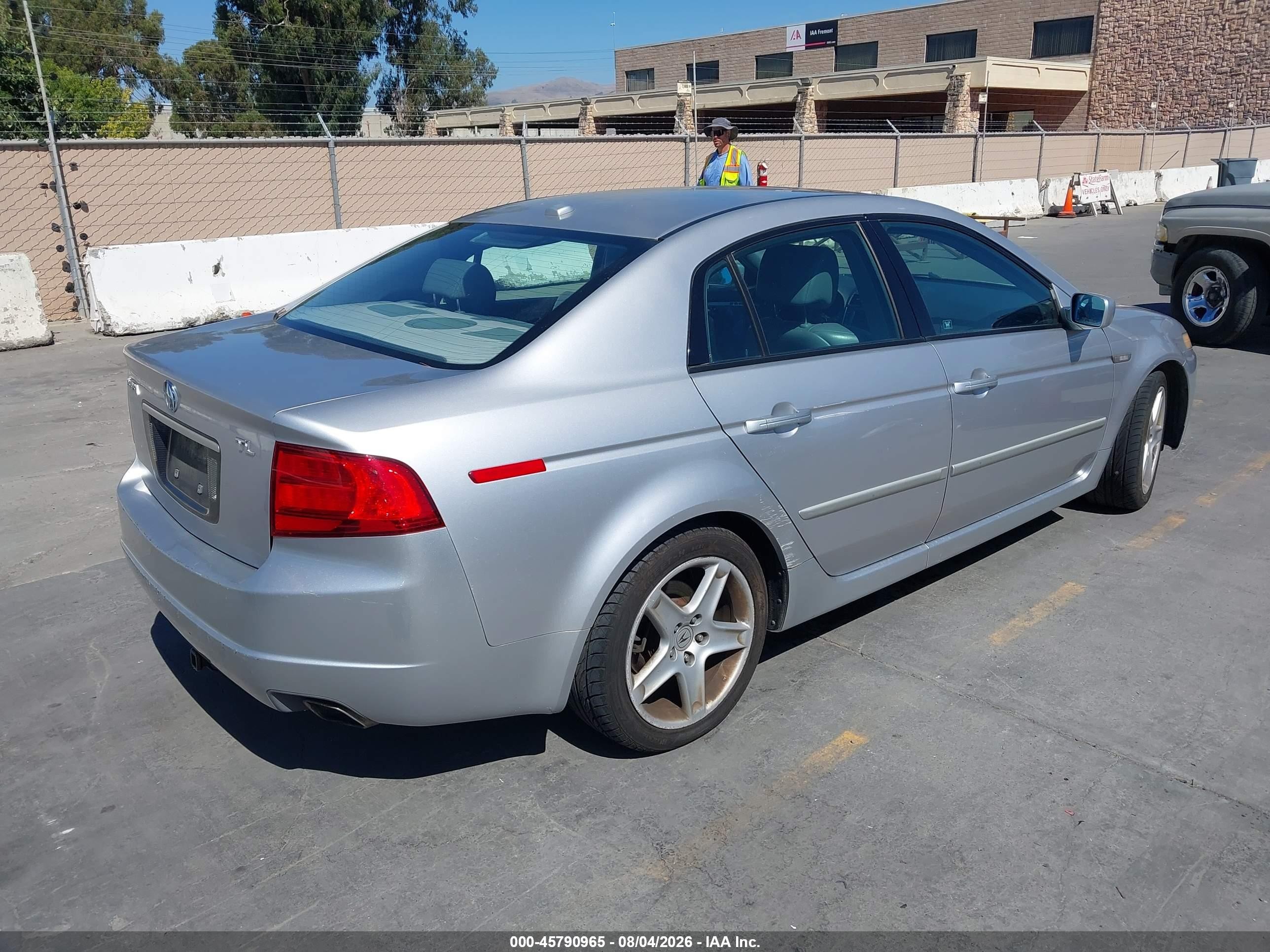 2006 Acura Tl   Silver vin: 19UUA66226A057539