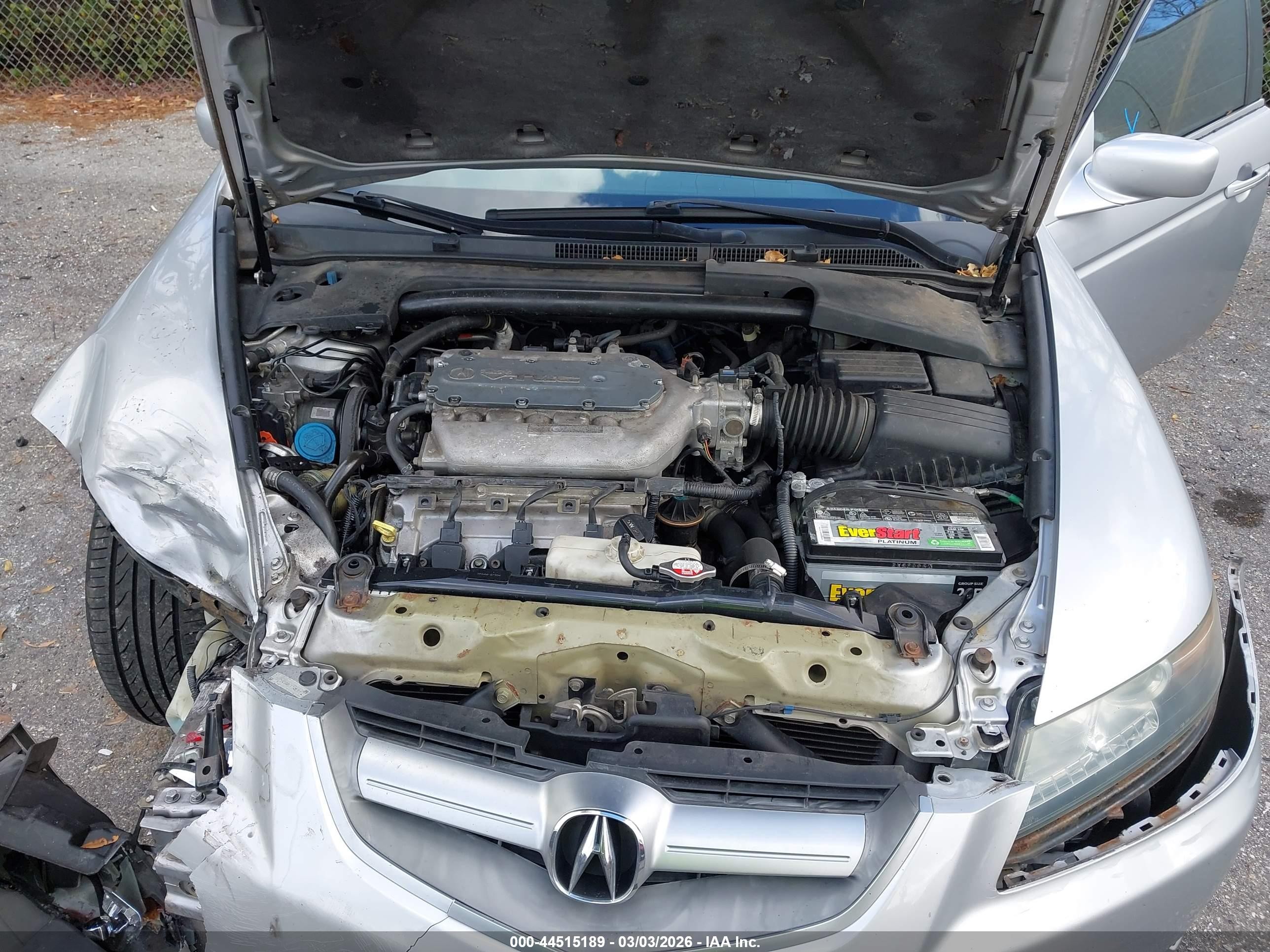 2004 Acura Tl   Silver vin: 19UUA66244A026077