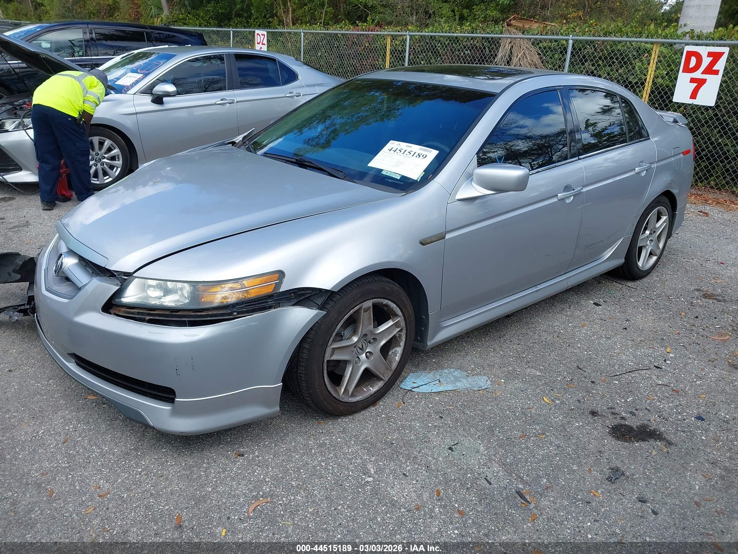 2004 Acura Tl   Silver vin: 19UUA66244A026077