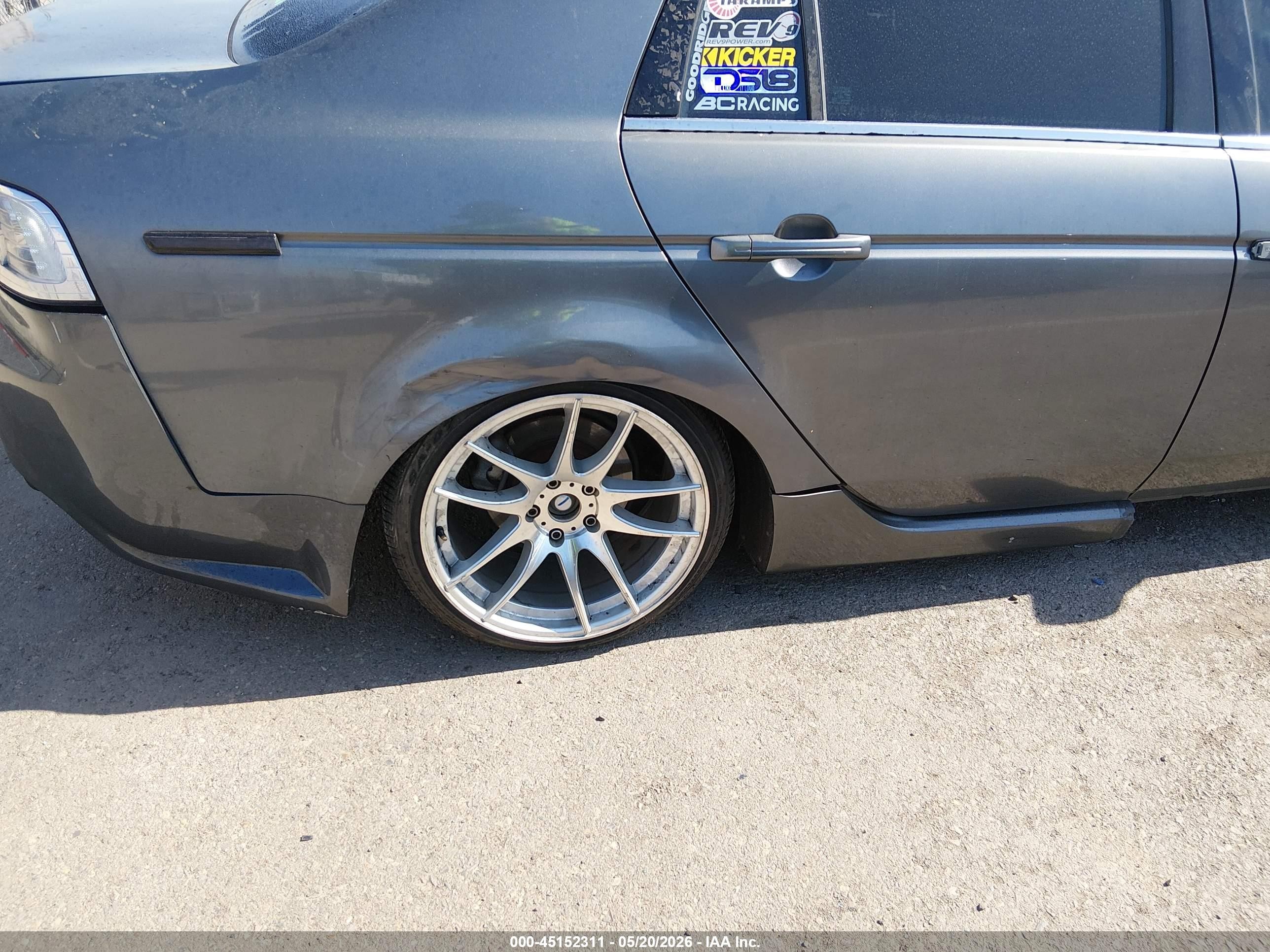 2005 Acura Tl   Gray vin: 19UUA66245A046136