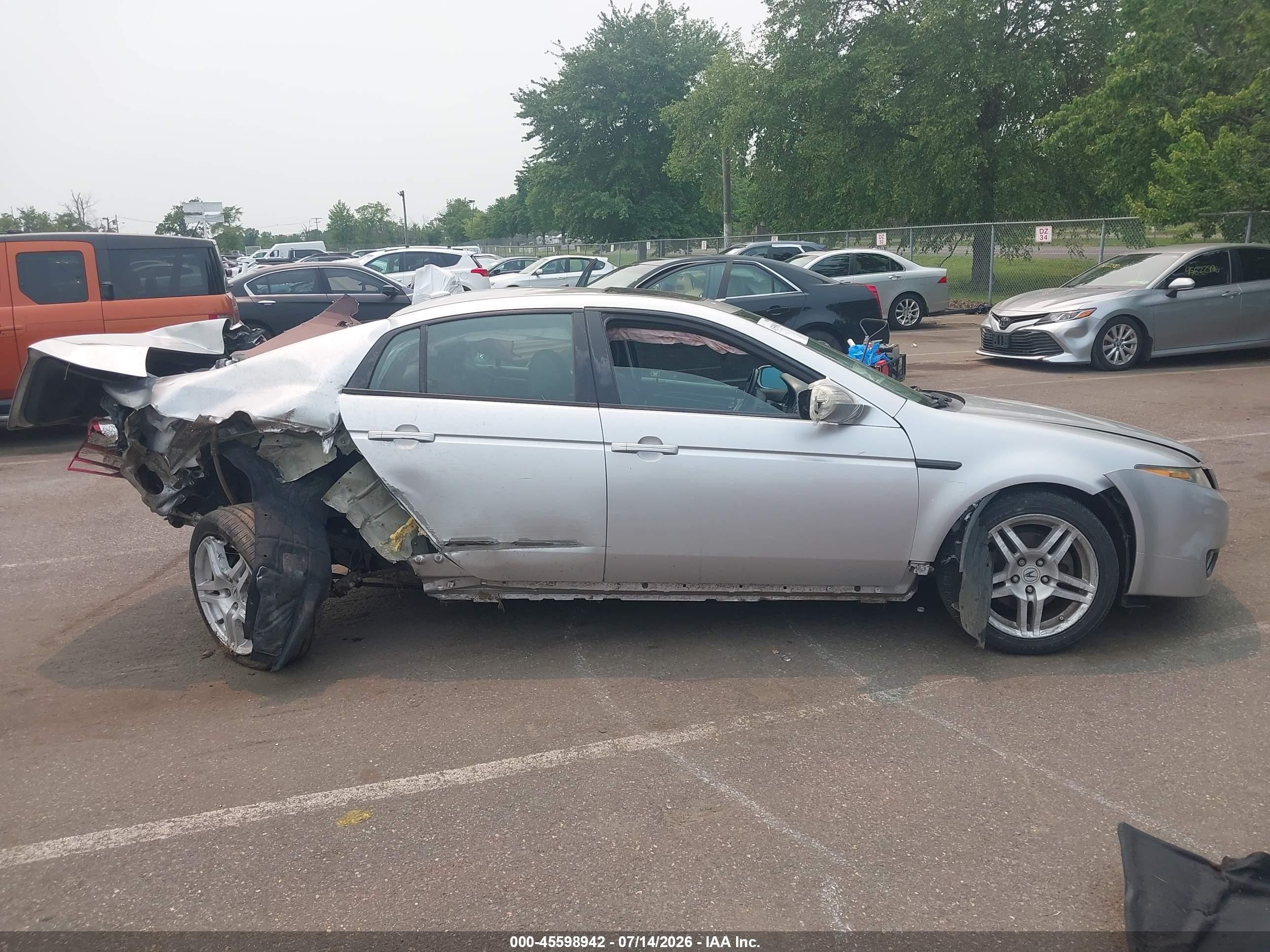 2008 Acura Tl 3.2 Silver vin: 19UUA66248A040437