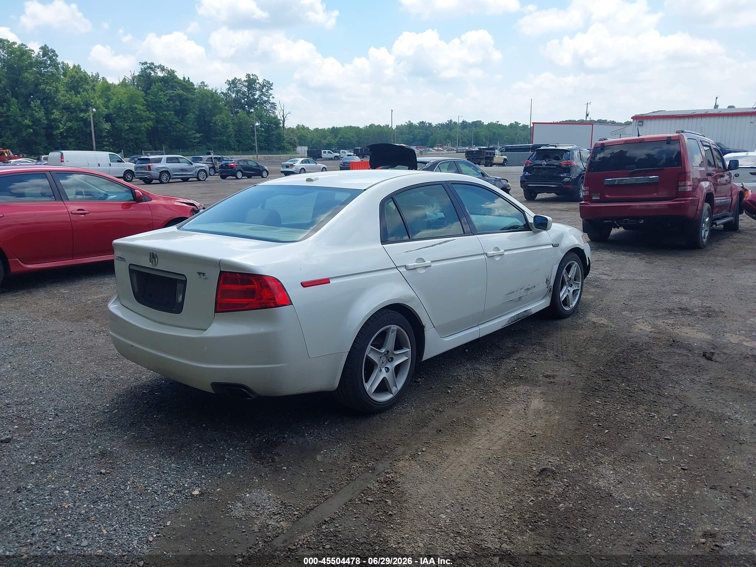 2005 Acura Tl   White vin: 19UUA66255A078755