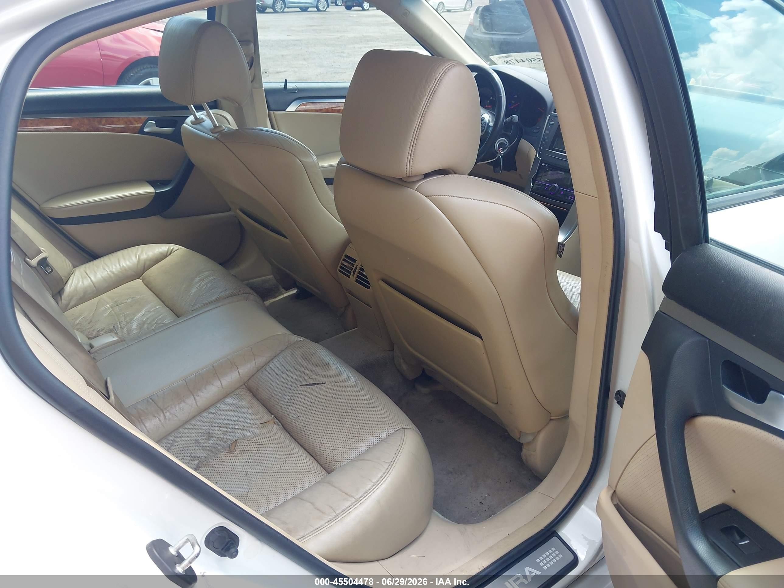 2005 Acura Tl   White vin: 19UUA66255A078755