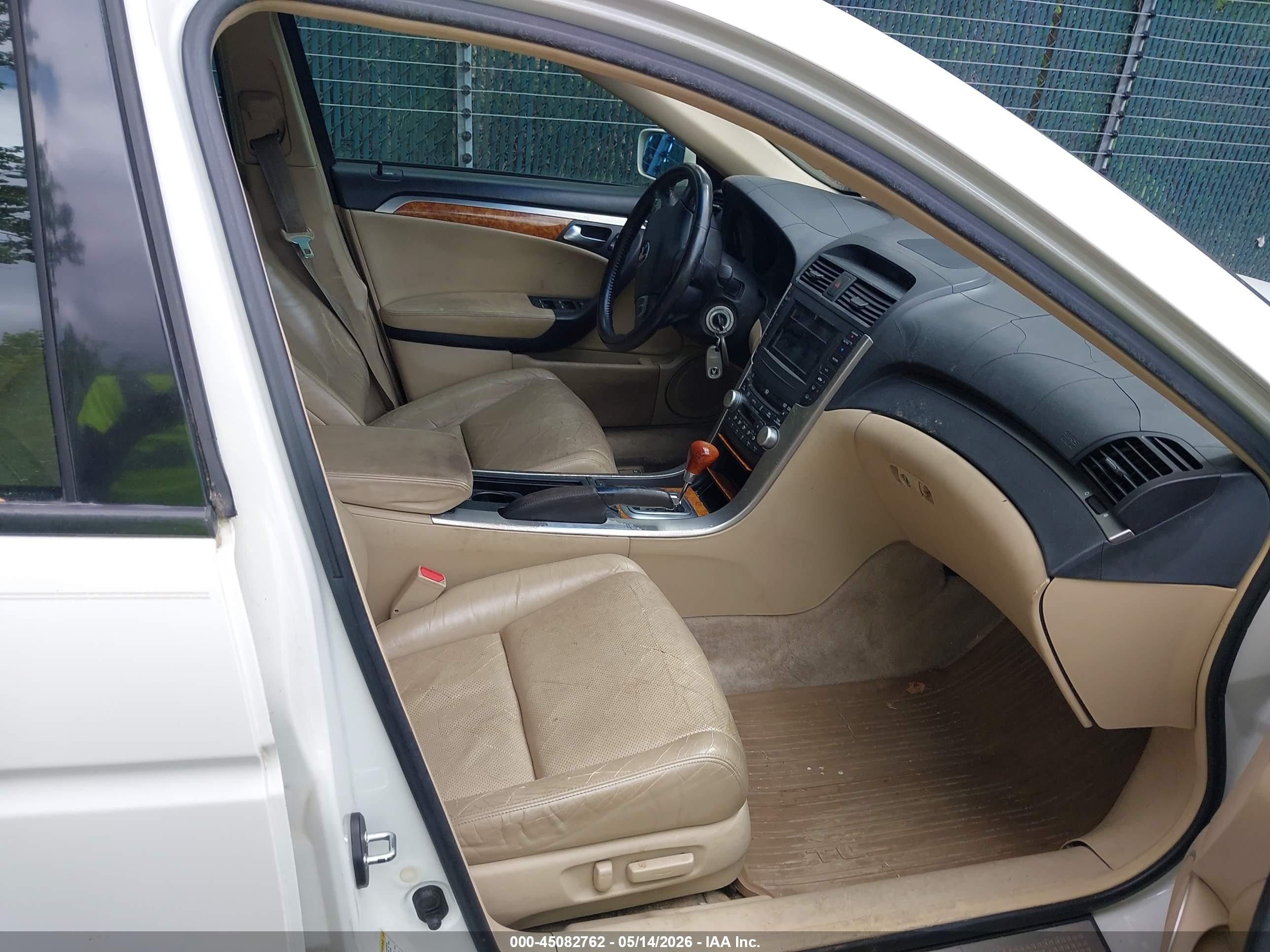 2004 Acura Tl   Белый vin: 19UUA66264A039669
