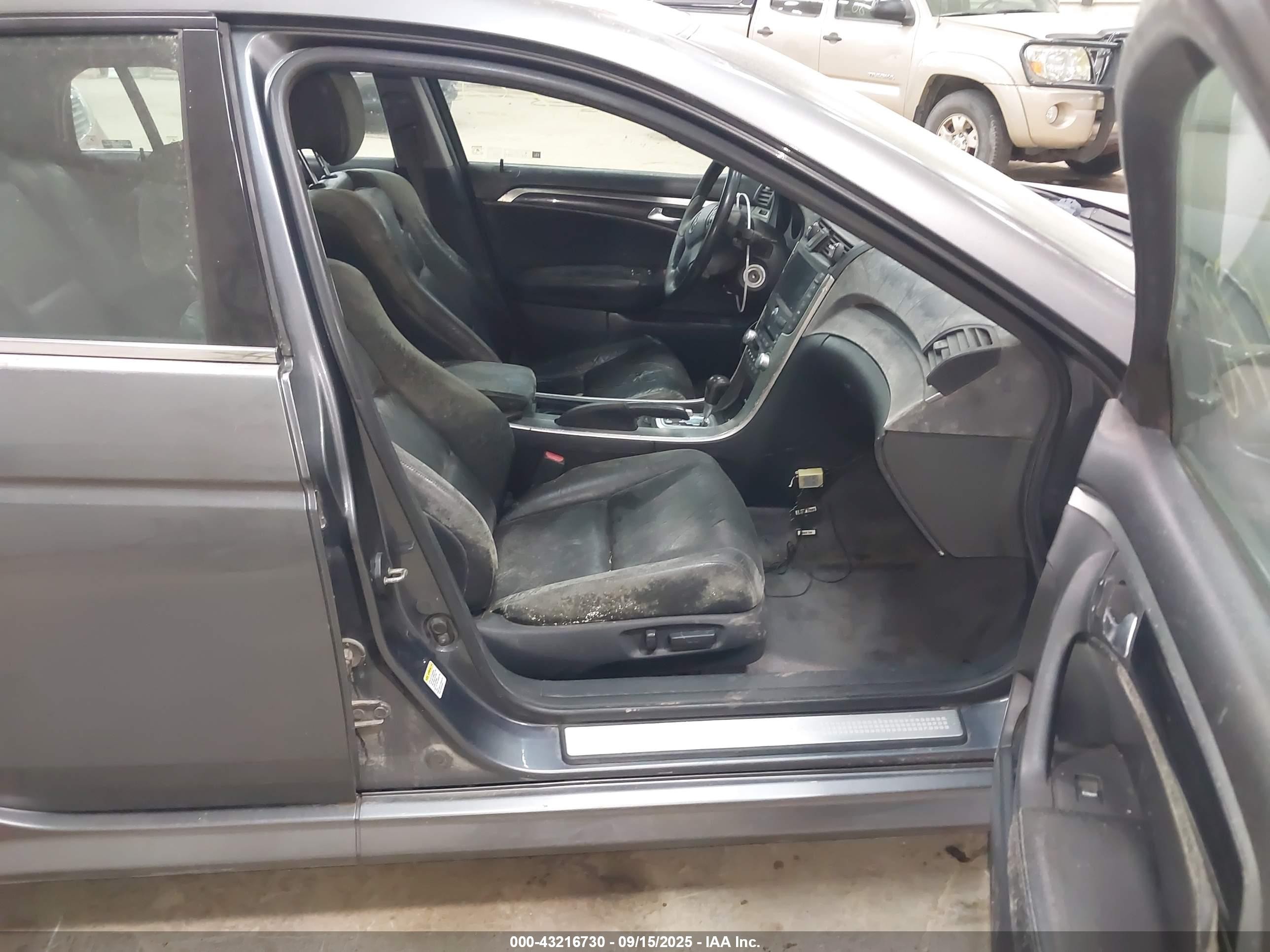 2004 Acura Tl   Gray vin: 19UUA66264A048792