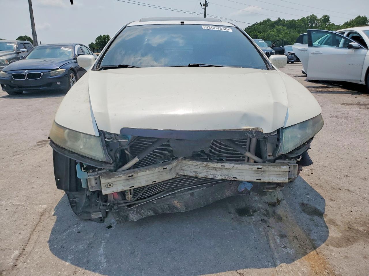 2004 Acura Tl Белый vin: 19UUA66264A055192