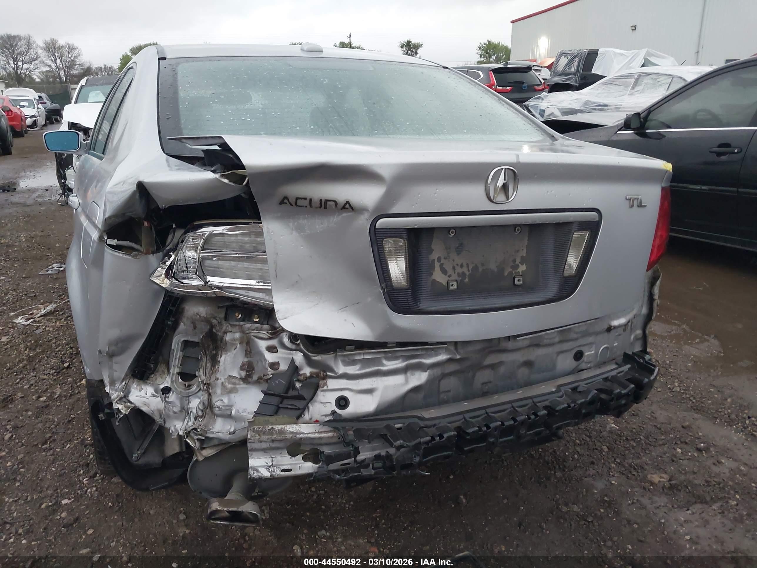 2005 Acura Tl   Silver vin: 19UUA66265A052147