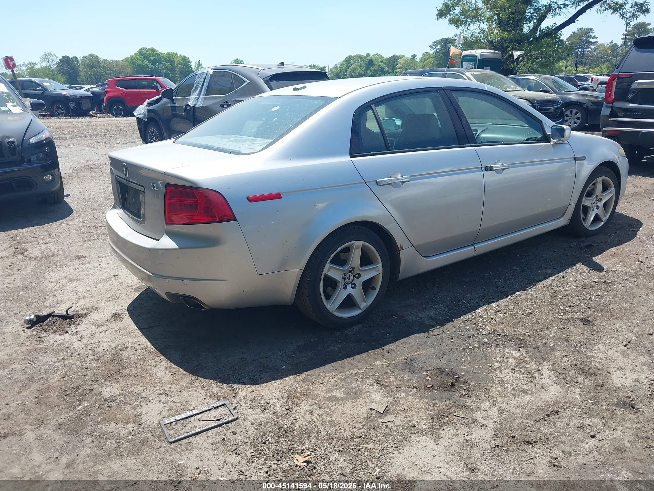 2005 Acura Tl   Silver vin: 19UUA66265A052908
