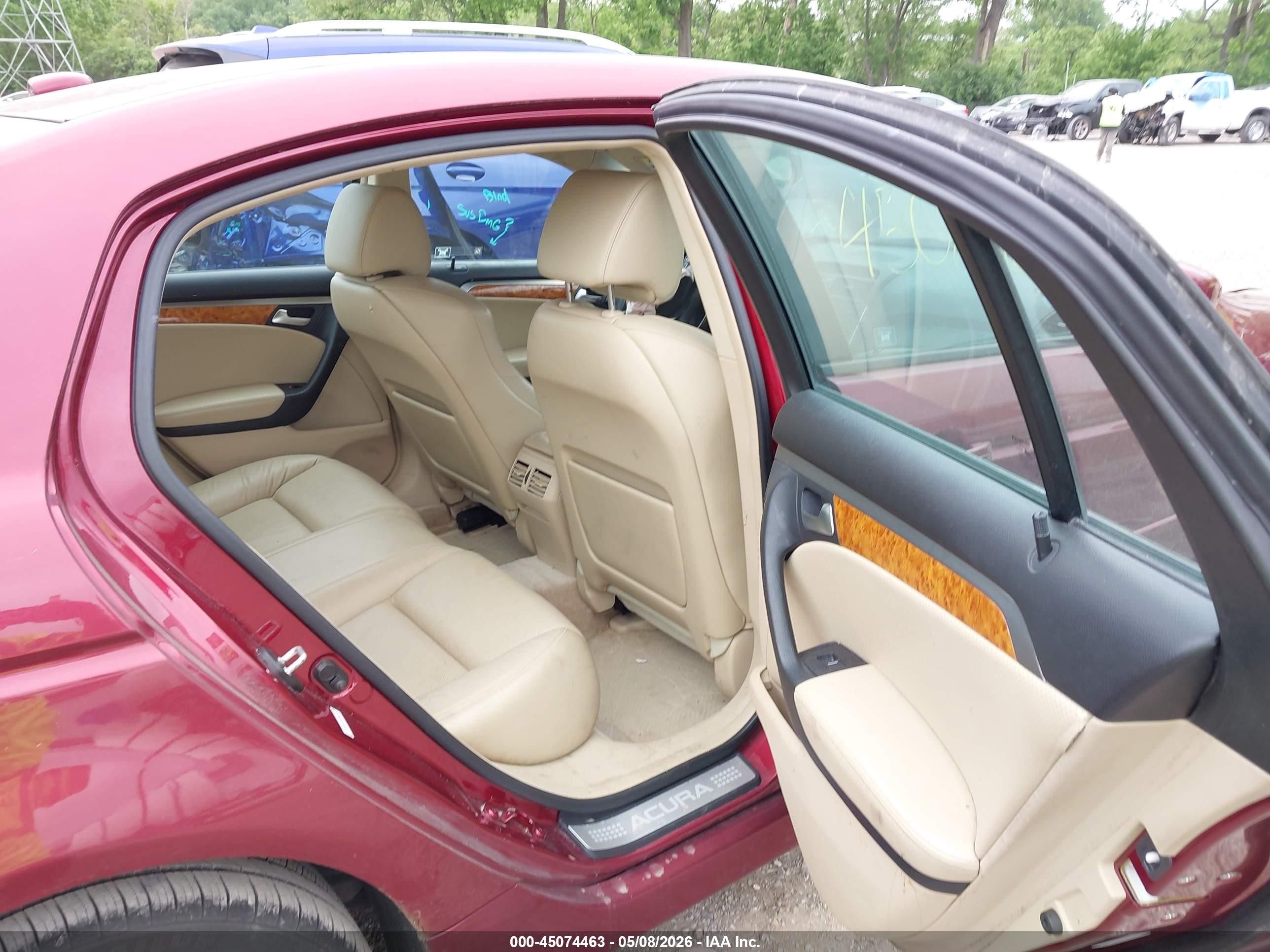 2006 Acura Tl   Red vin: 19UUA66266A008148