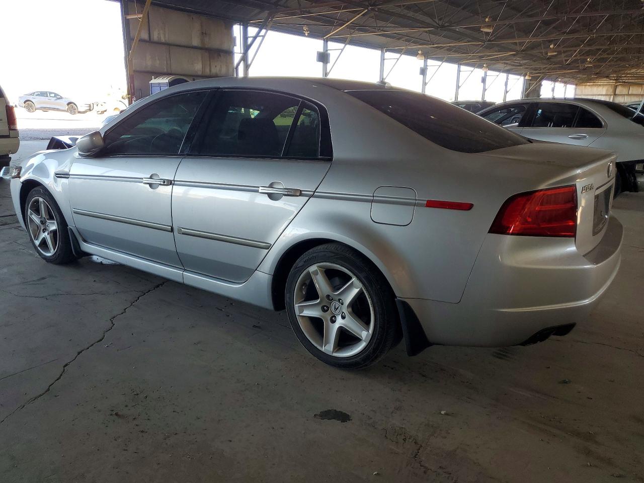 2006 Acura 3.2tl Silver vin: 19UUA66276A025217