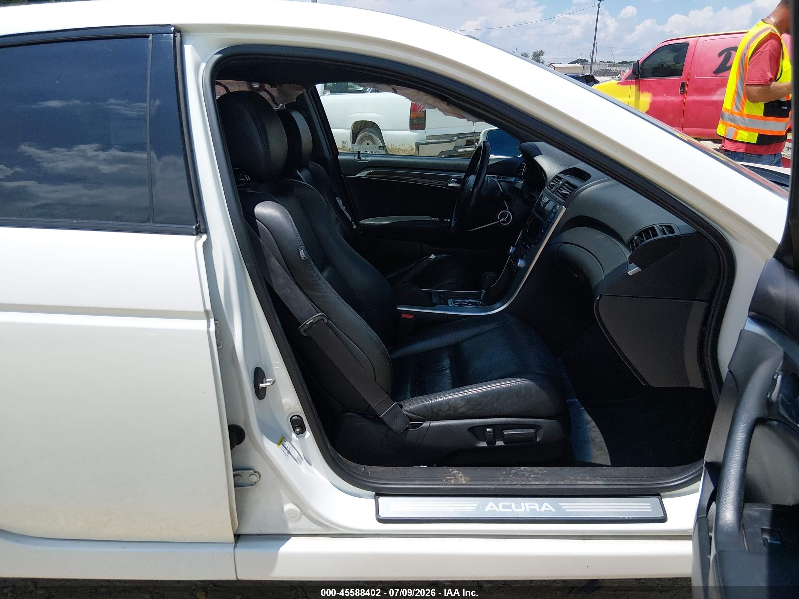 2008 Acura Tl 3.2 White vin: 19UUA66278A035894
