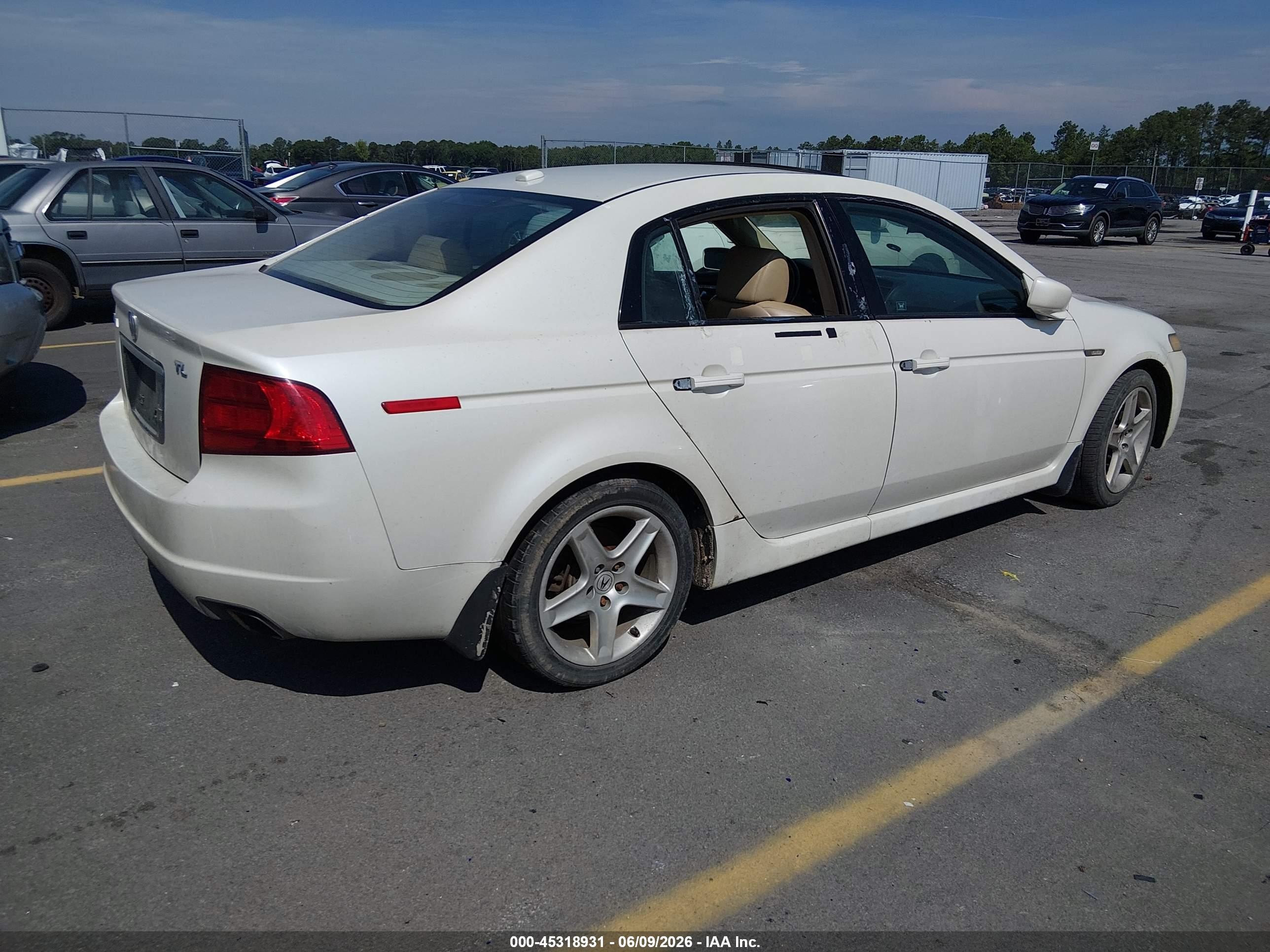 2004 Acura Tl   White vin: 19UUA66284A072687
