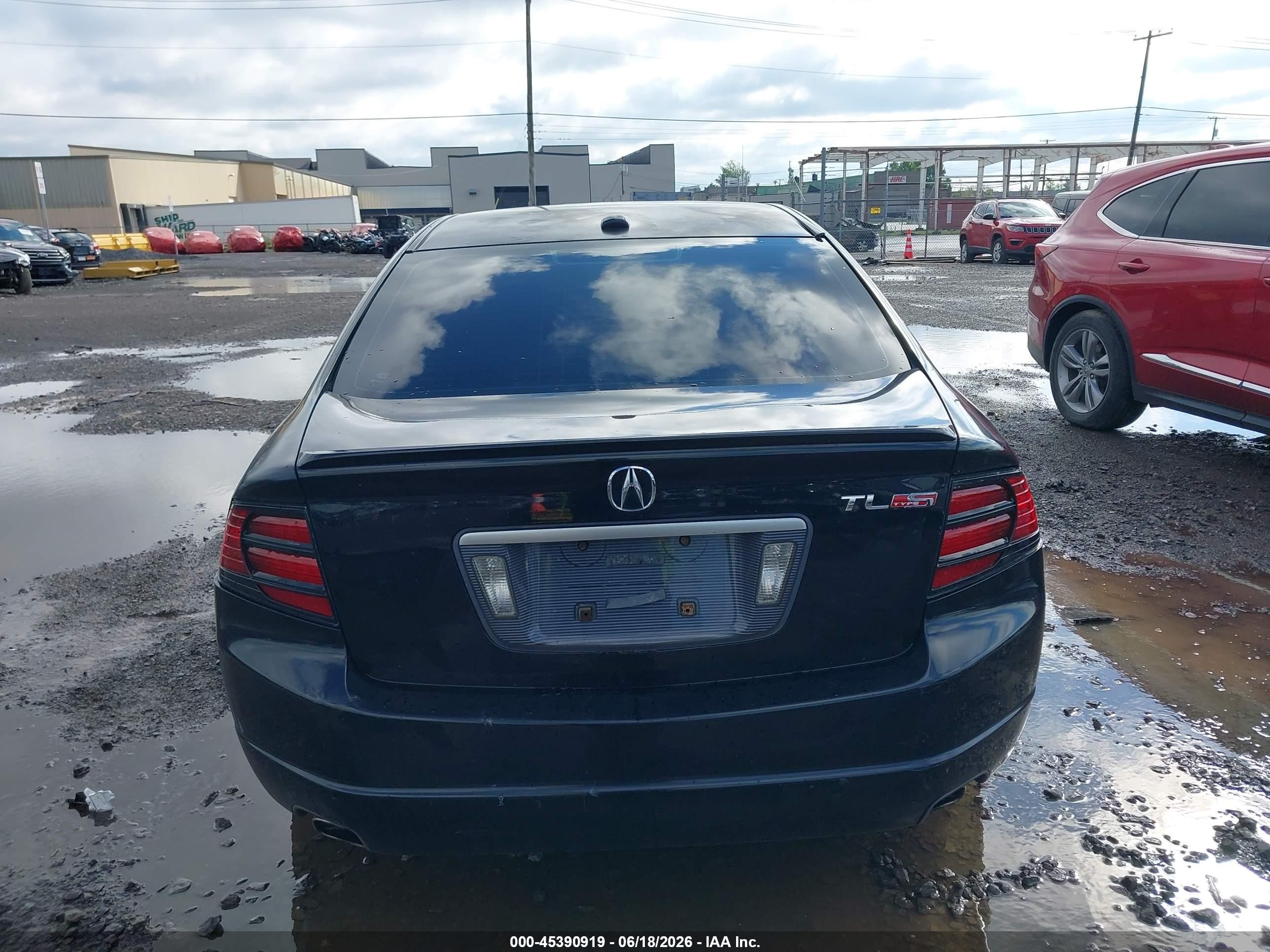 2005 Acura Tl   Black vin: 19UUA66285A007601