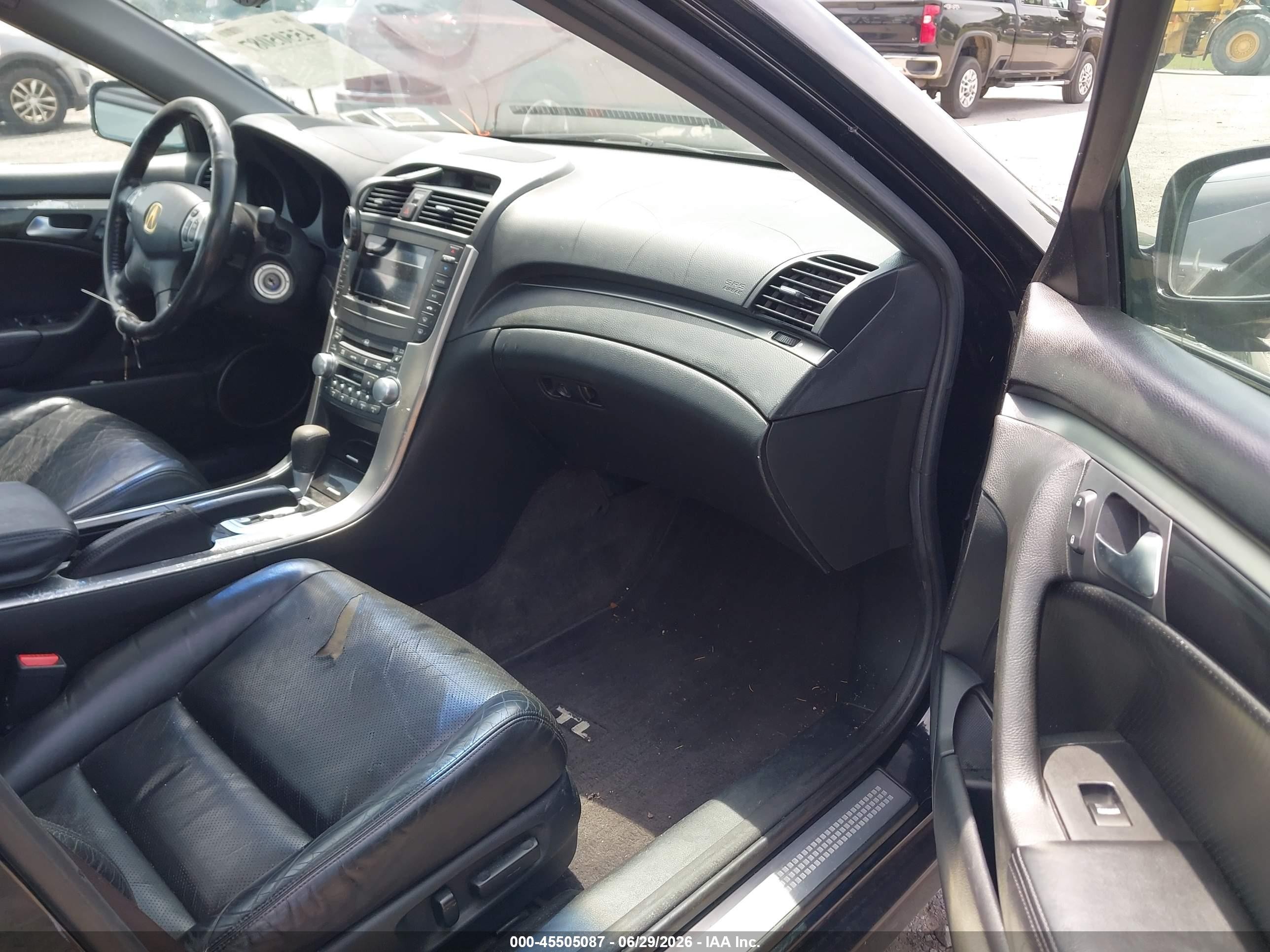 2005 Acura Tl   Black vin: 19UUA66285A024317