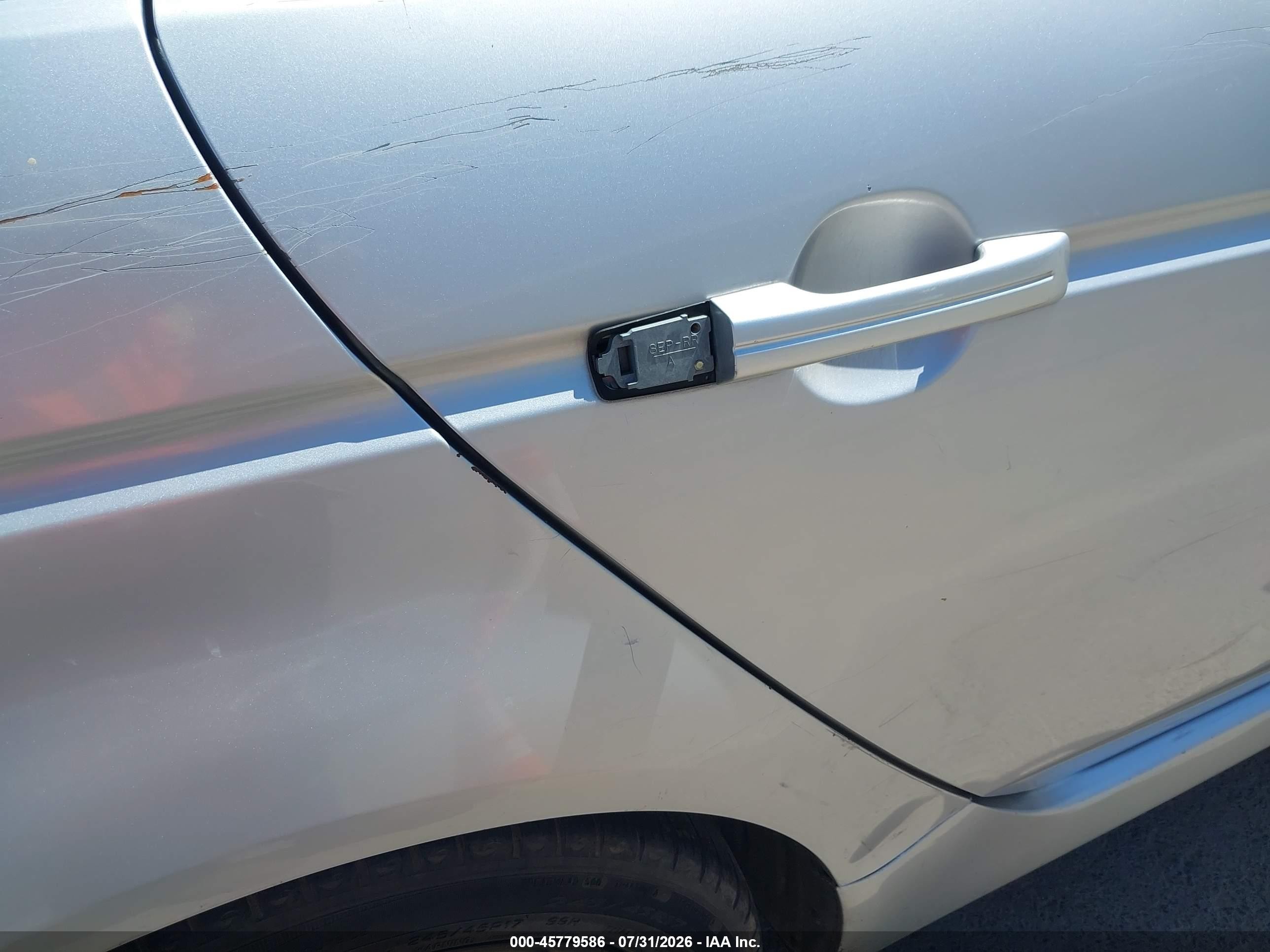 2005 Acura Tl   Silver vin: 19UUA66285A049489