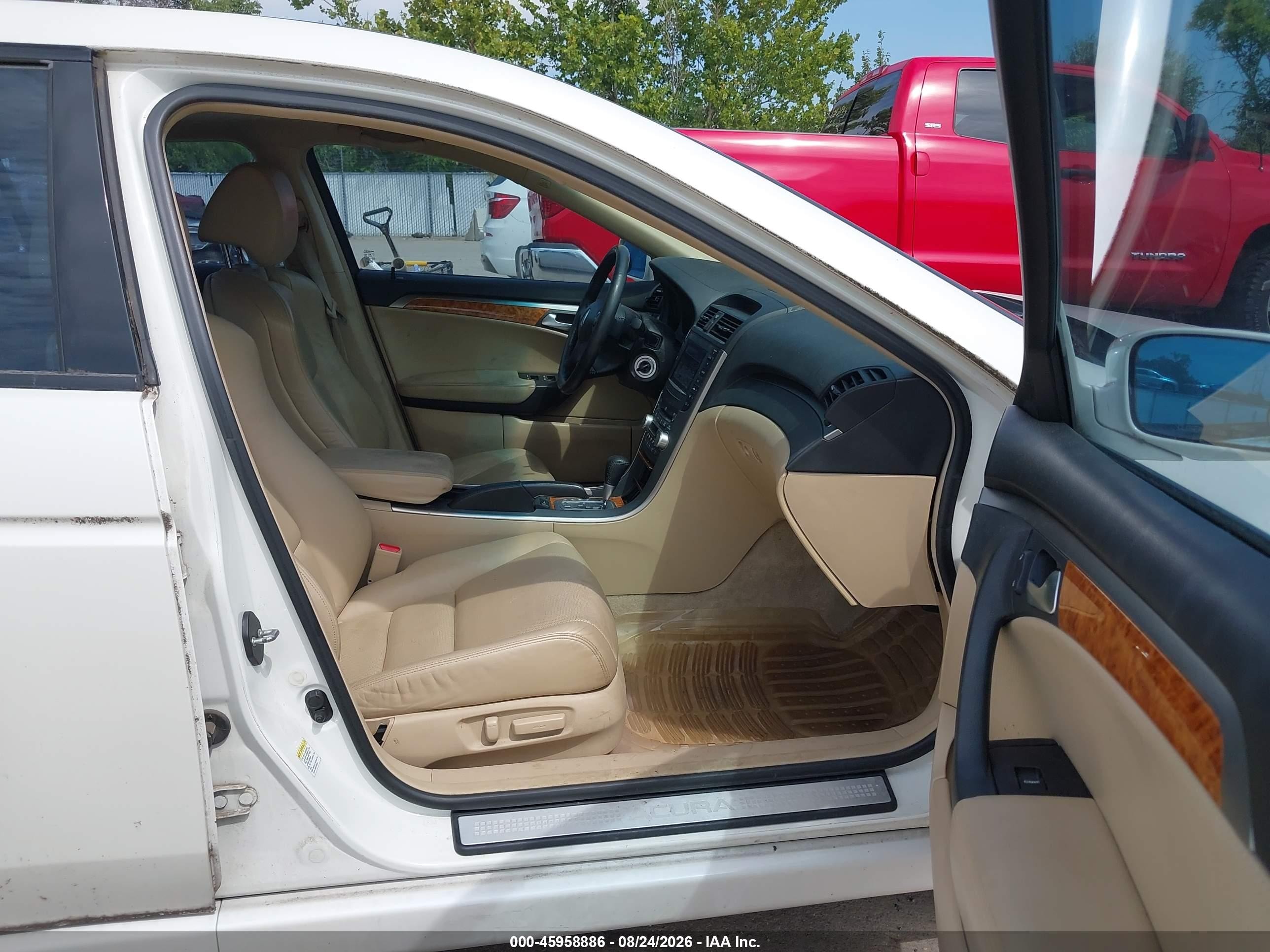 2006 Acura Tl   Белый vin: 19UUA66296A031357