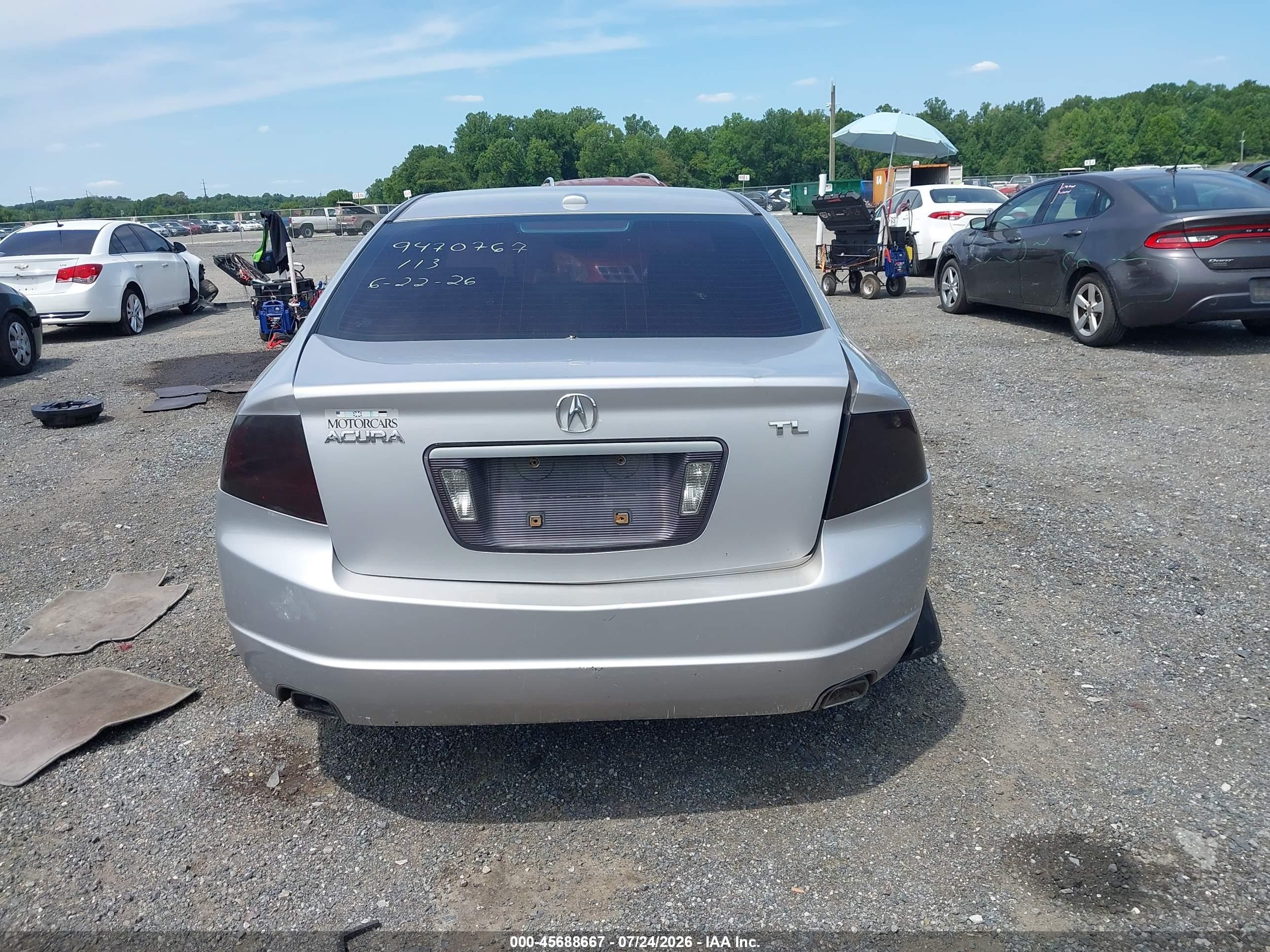 2006 Acura Tl   Silver vin: 19UUA662X6A064853