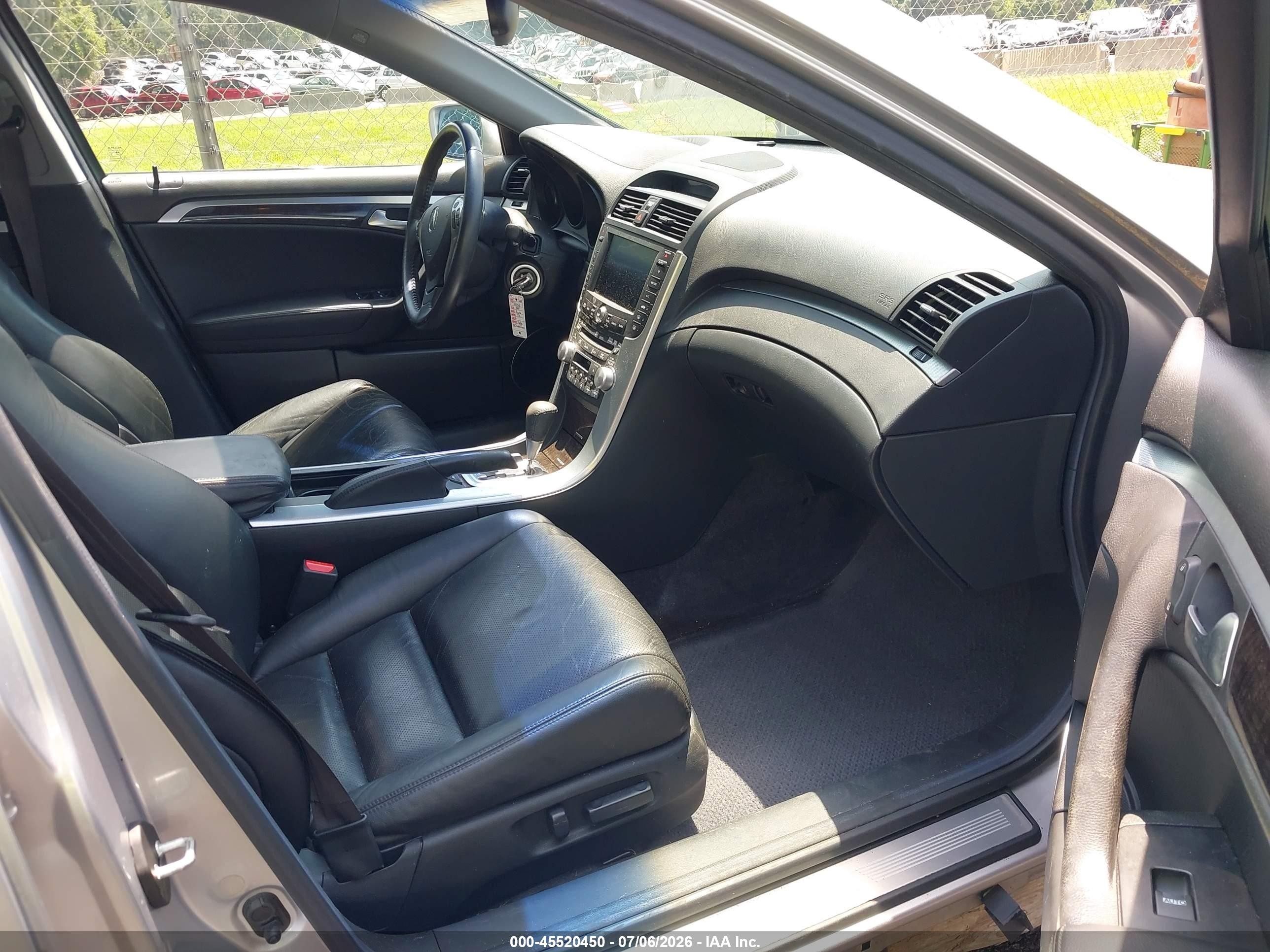 2008 Acura Tl 3.2 Silver vin: 19UUA662X8A008513