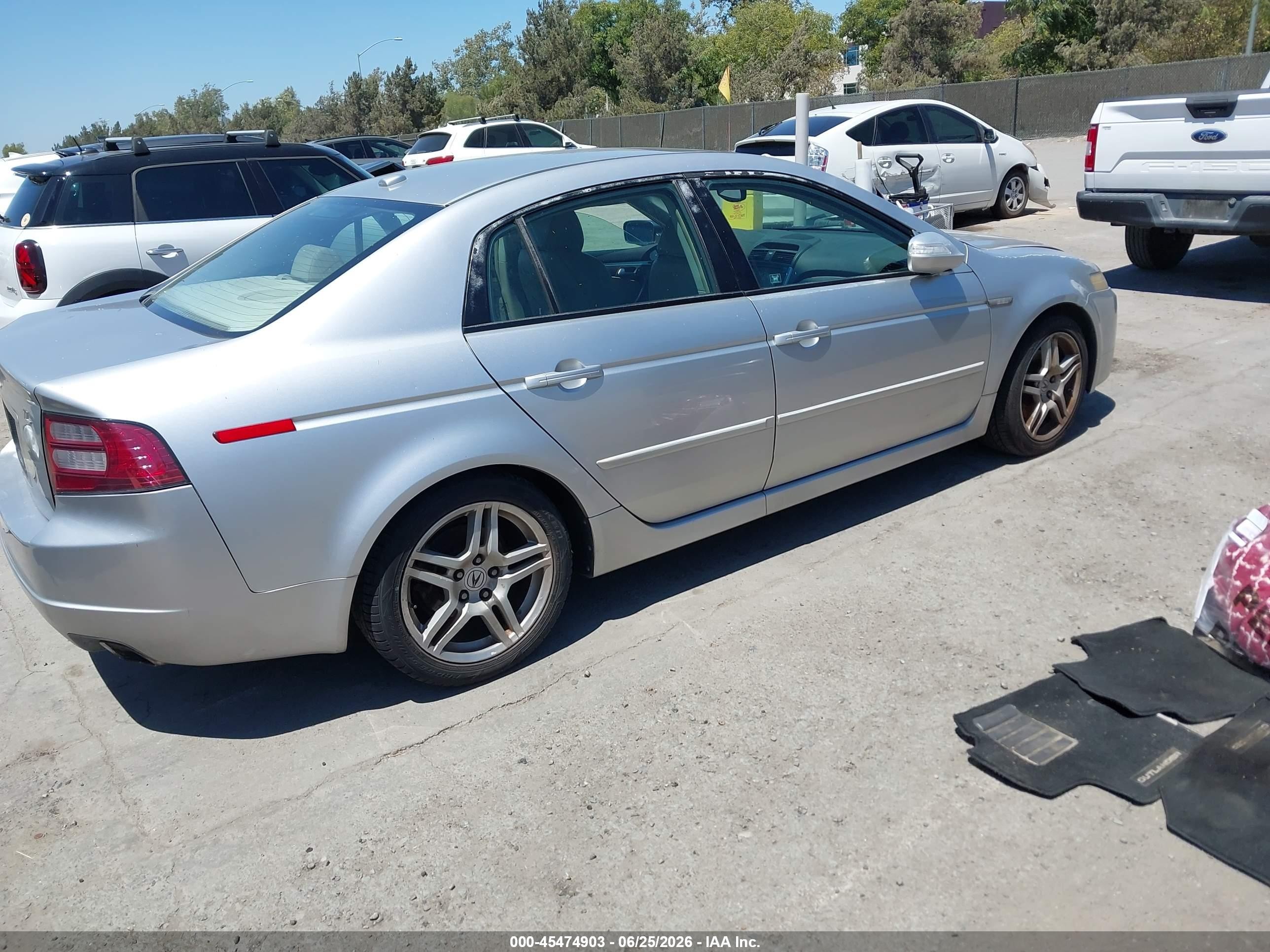 2008 Acura Tl 3.2 Silver vin: 19UUA662X8A016336