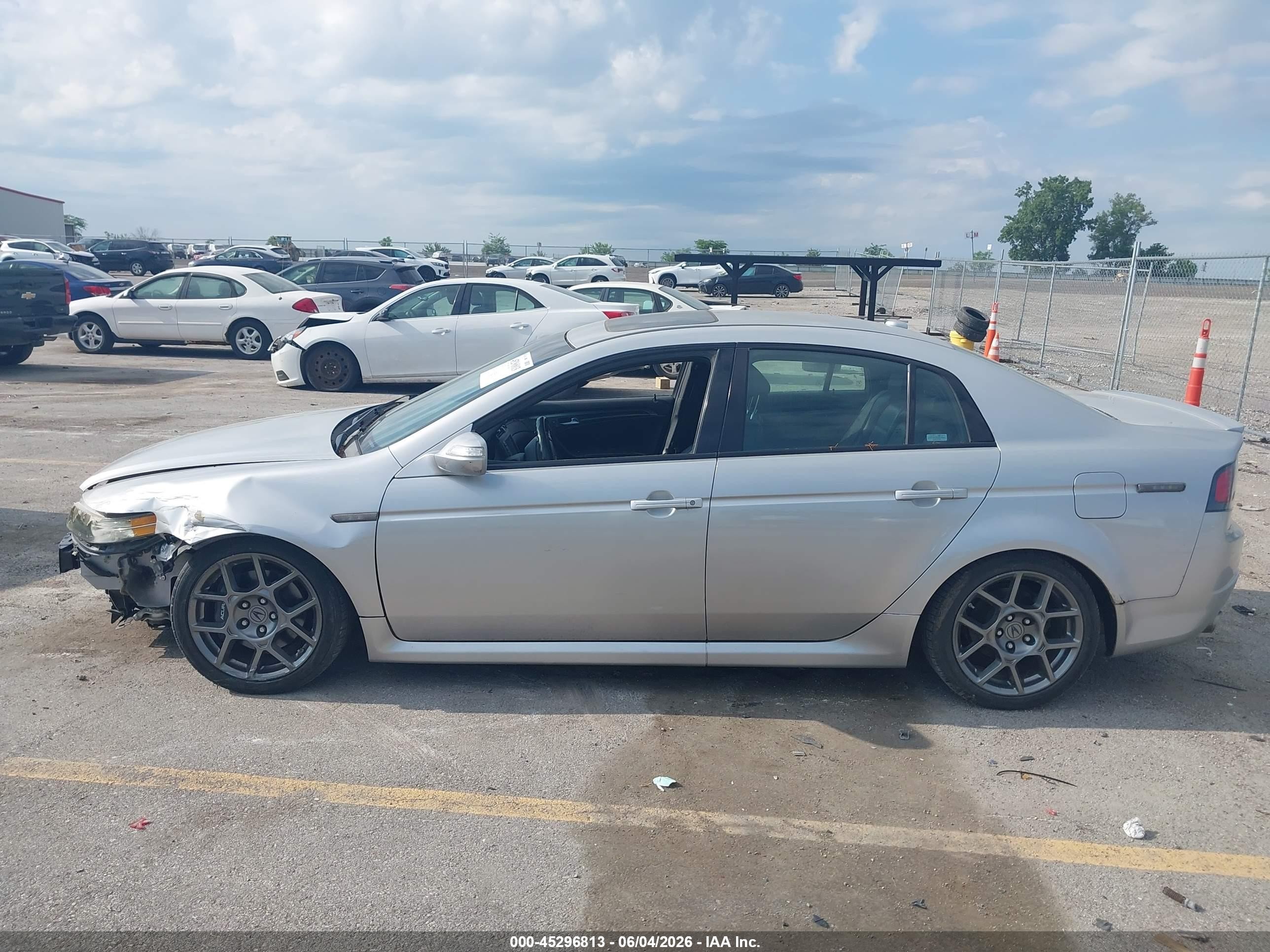 2007 Acura Tl Type S Silver vin: 19UUA765X7A032633