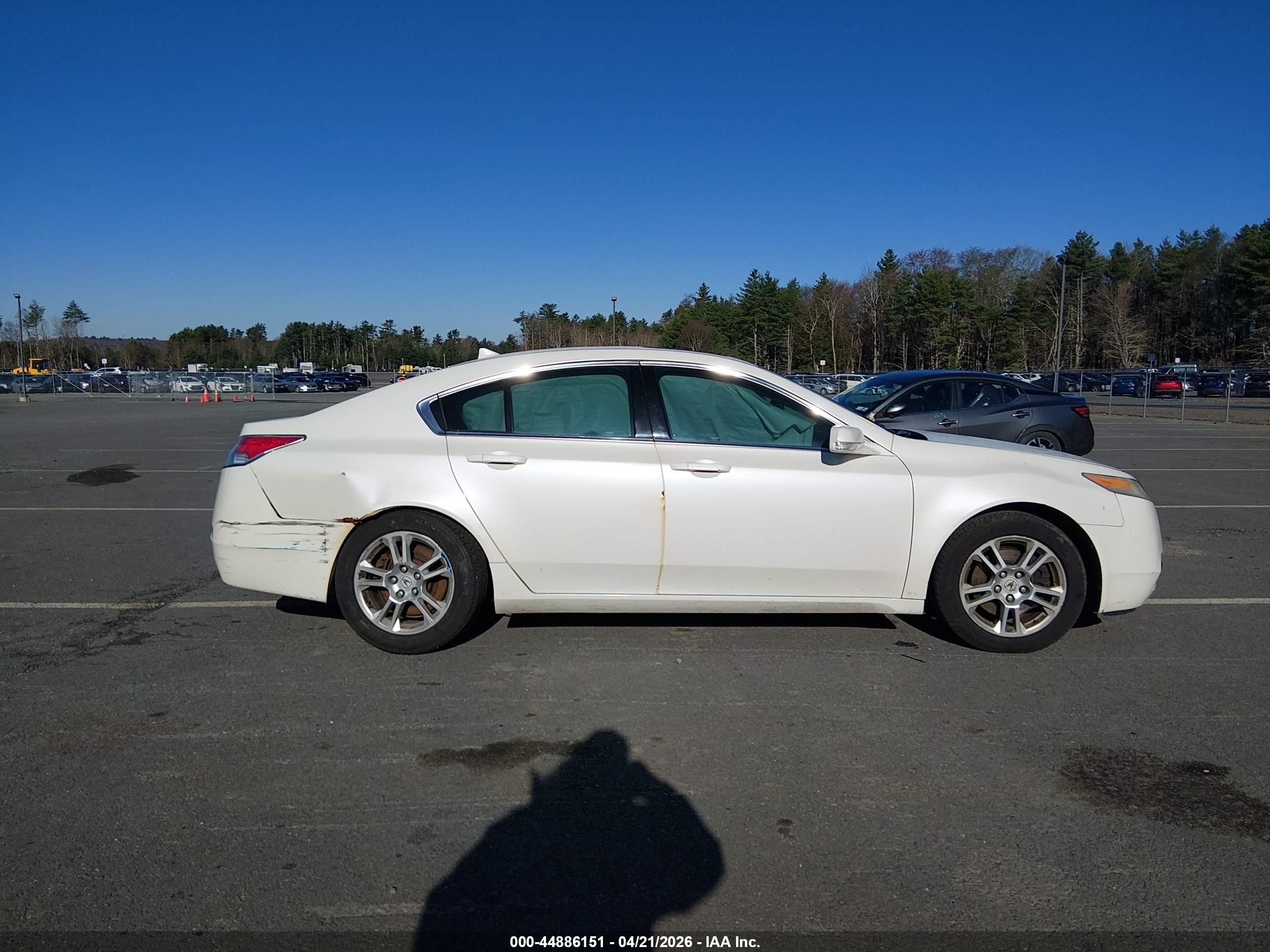 2009 Acura Tl 3.5 White vin: 19UUA86239A011279