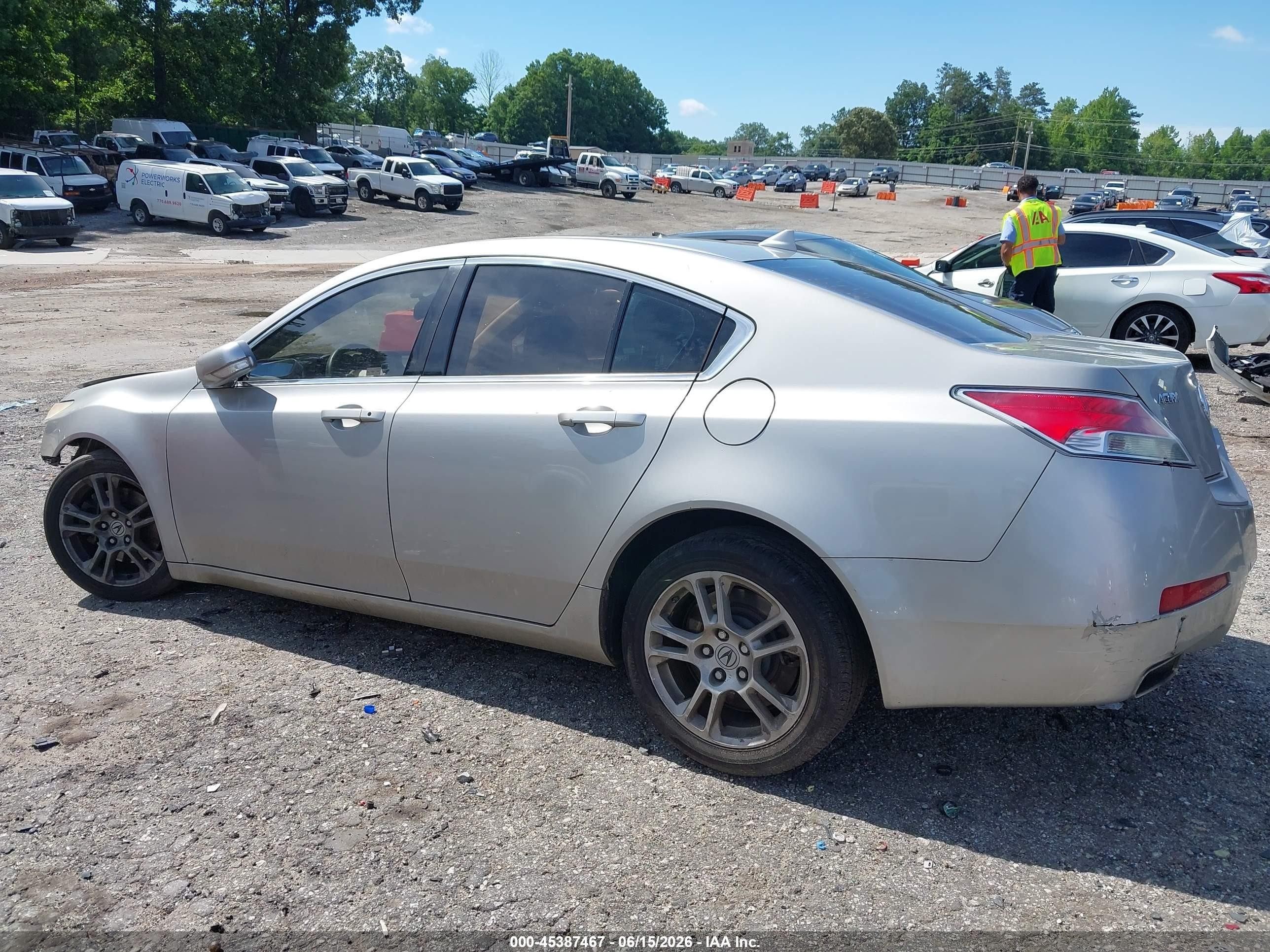 2009 Acura Tl 3.5 Серебряный vin: 19UUA86259A024213