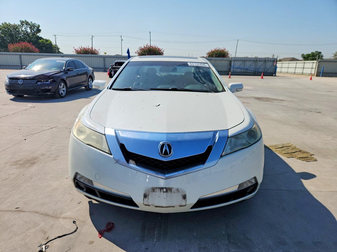 2009 Acura Tl White vin: 19UUA86299A000495