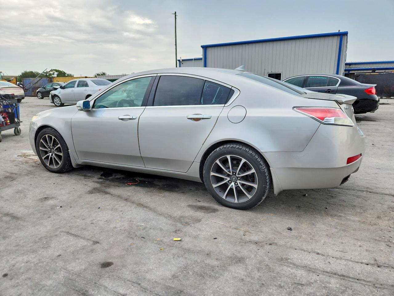 2009 Acura Tl Серебряный vin: 19UUA86299A017474
