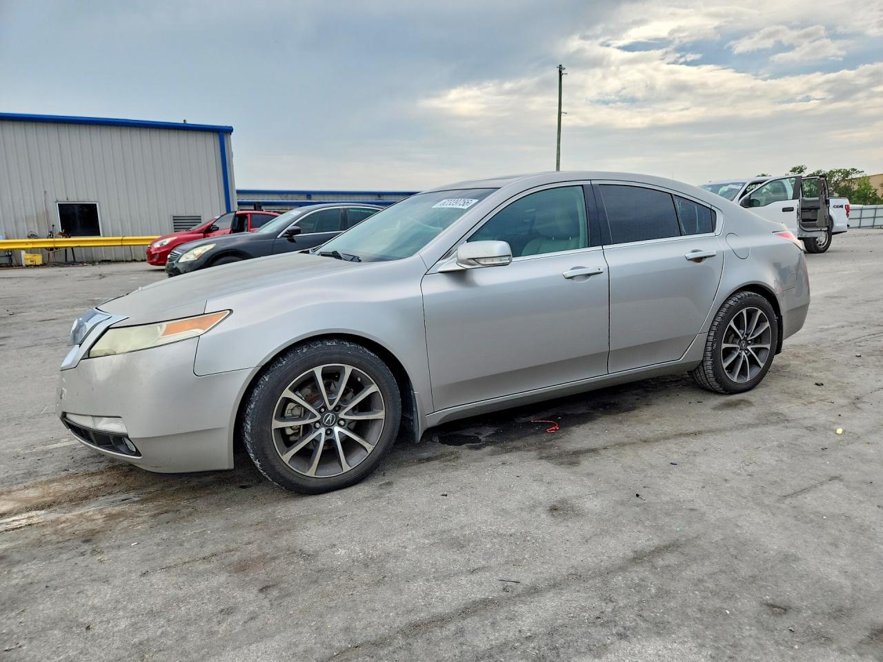 2009 Acura Tl Silver vin: 19UUA86299A017474
