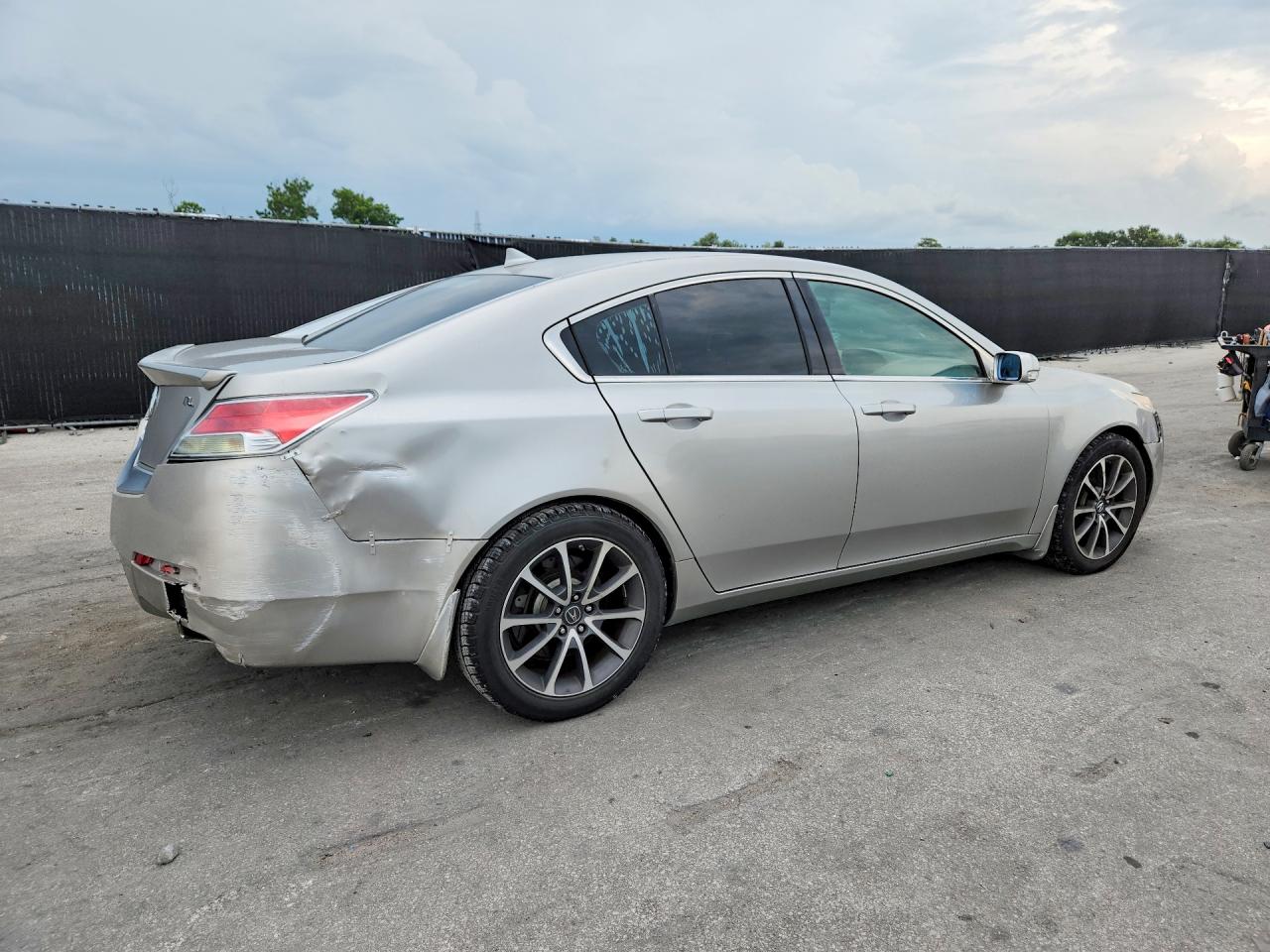 2009 Acura Tl Серебряный vin: 19UUA86299A017474